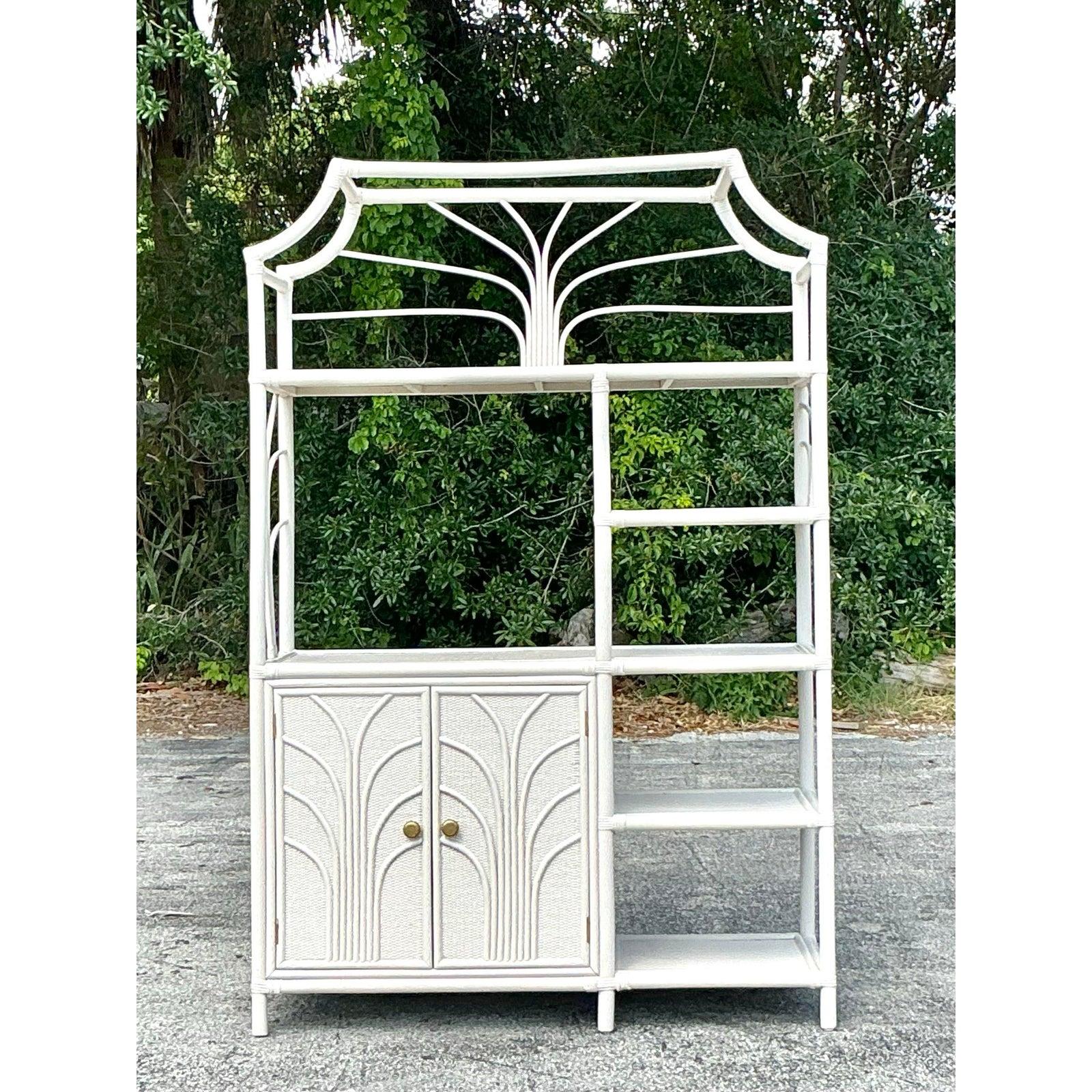 Filippino Etagere in rattan dentellato Vintage By in vendita