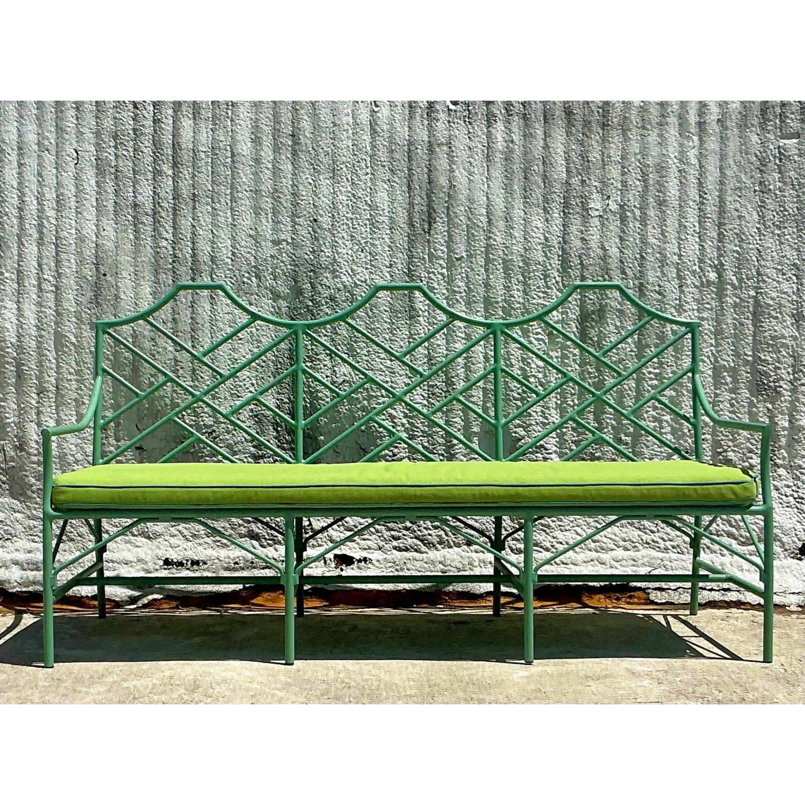 Canapé Chippendale Chinois Coastal O'Brien Iron Works en vente 5