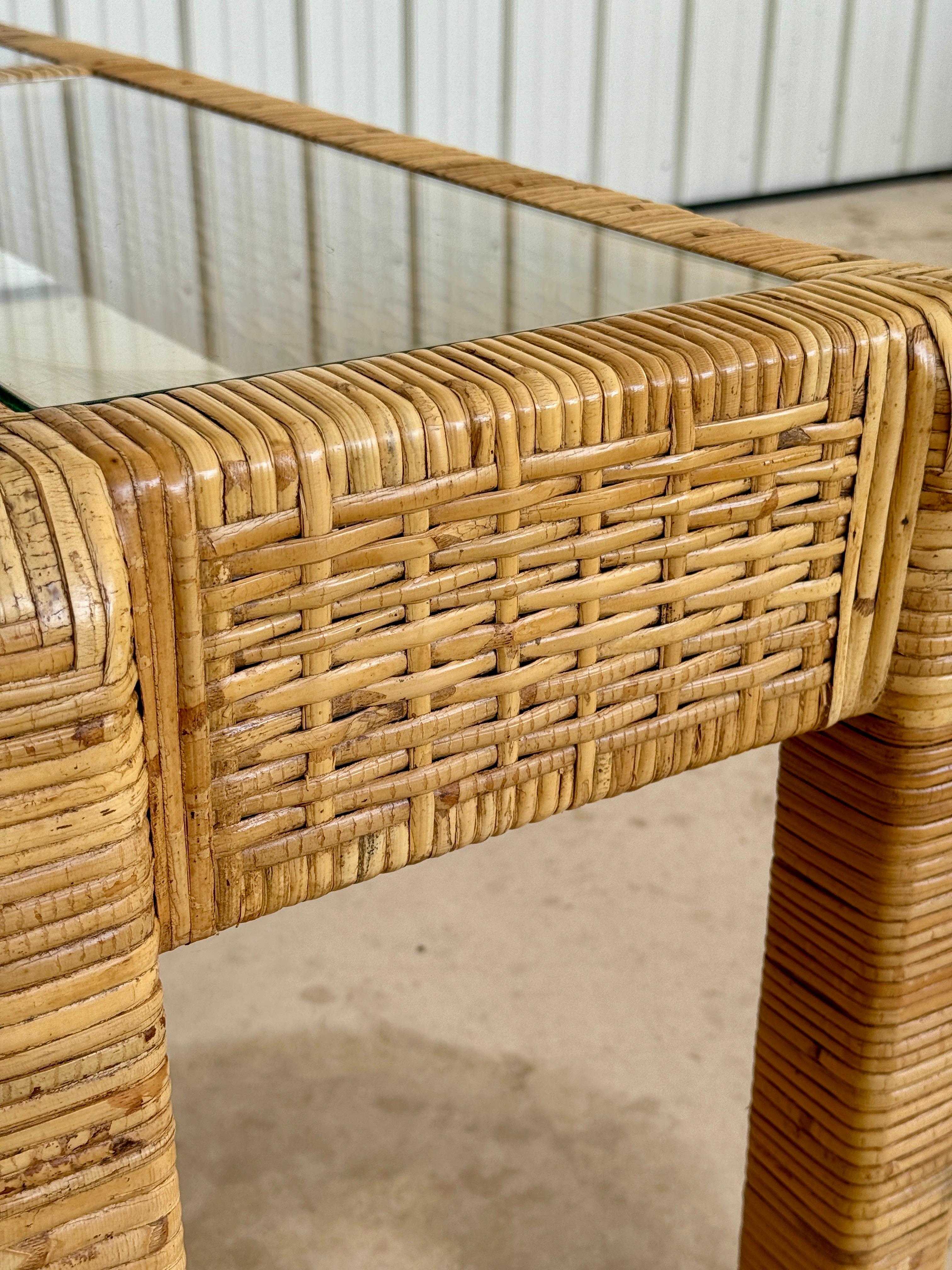 Mesa Consola Vintage Coastal Organic Modern de Ratán Envuelto a la Manera de Bil siglo XX en venta