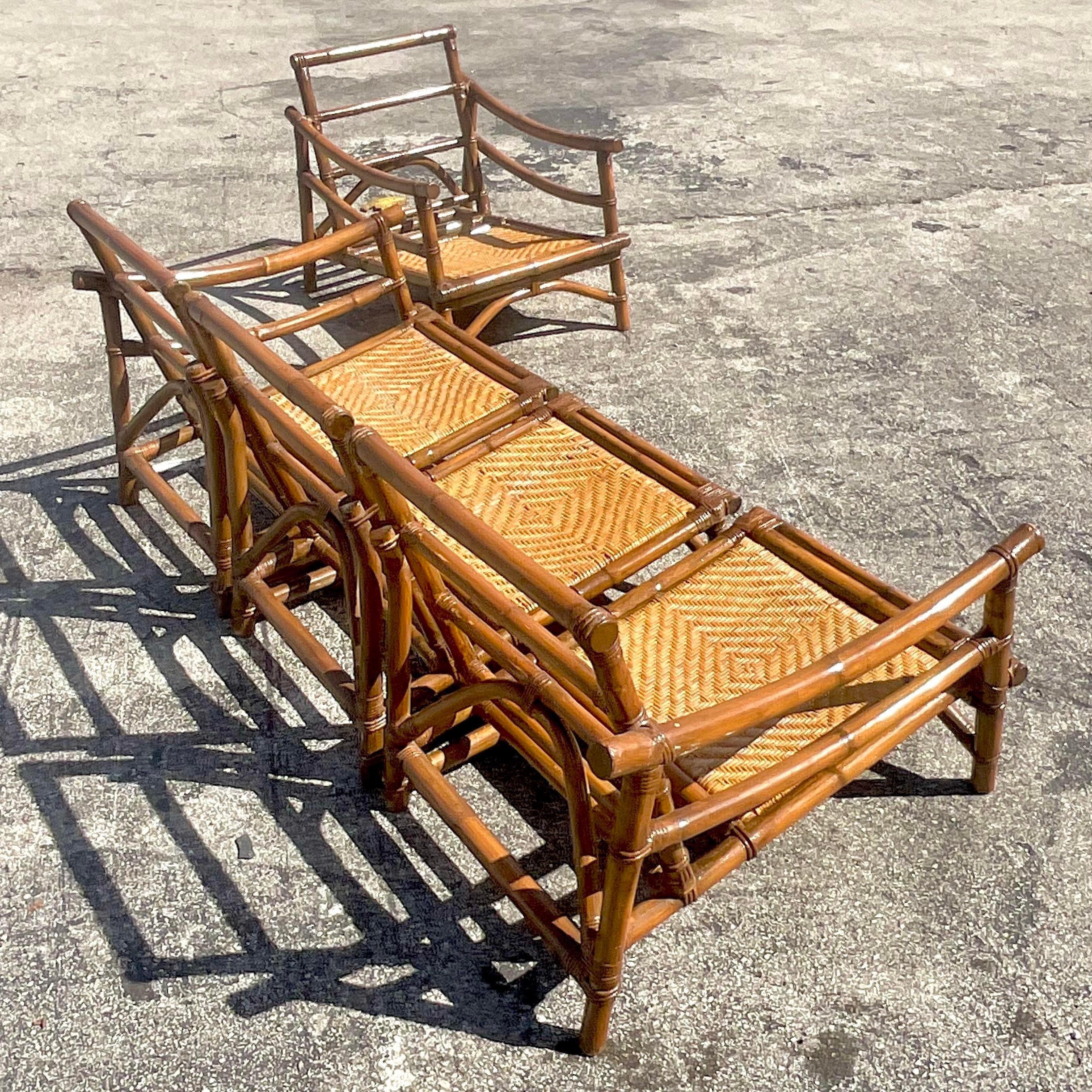 Nord-américain Ensemble de canapés pagodes Coastal vintage d'après John Wisner en vente