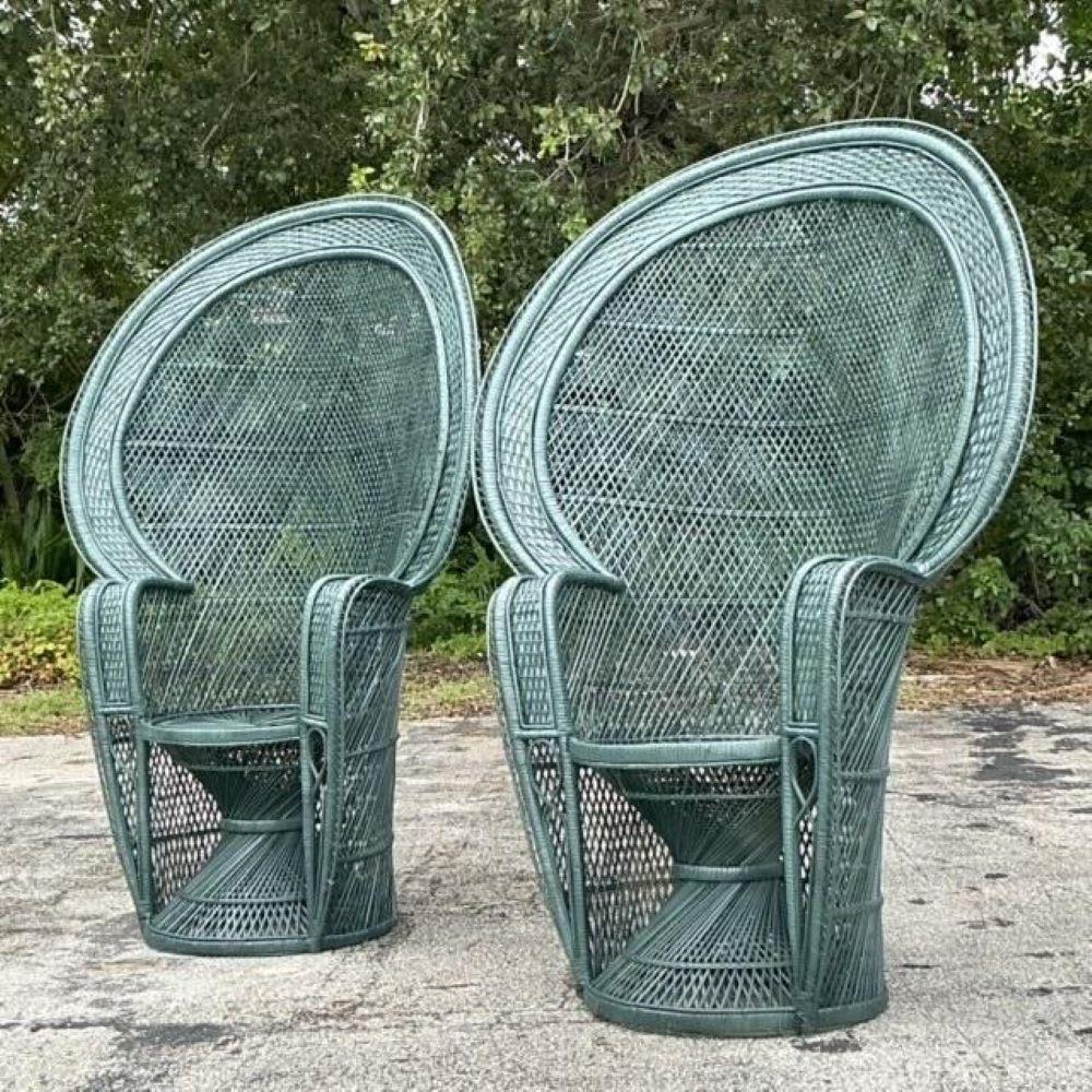 Paire de chaises vintage en rotin peint - une paire 1