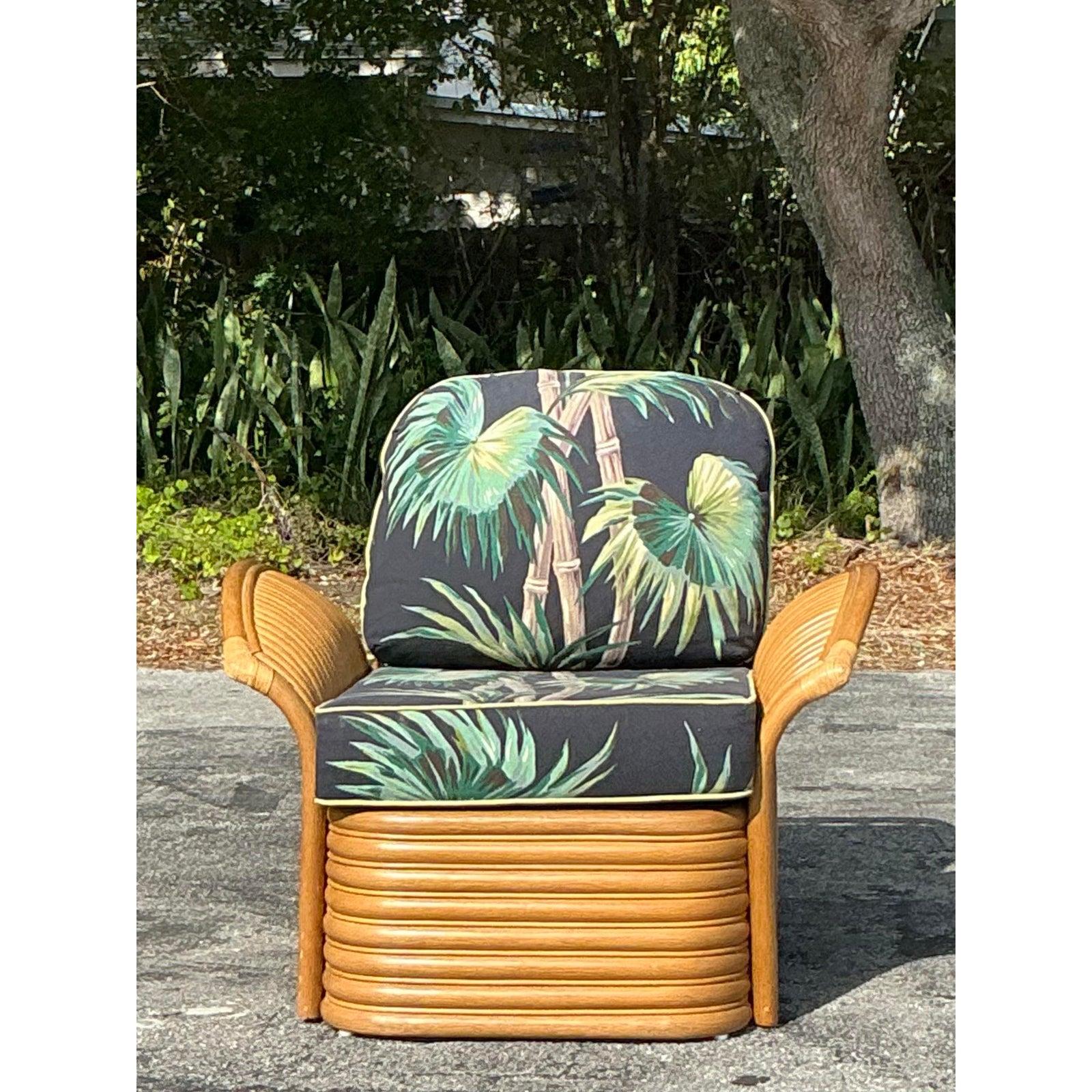 Chaise vintage à imprimé palmier côtier Bon état - En vente à West Palm Beach, FL