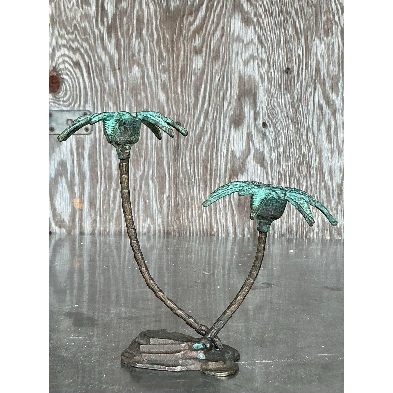 Americano Candelieri Coastal Patinated a Palm Treen in metallo d'epoca in vendita
