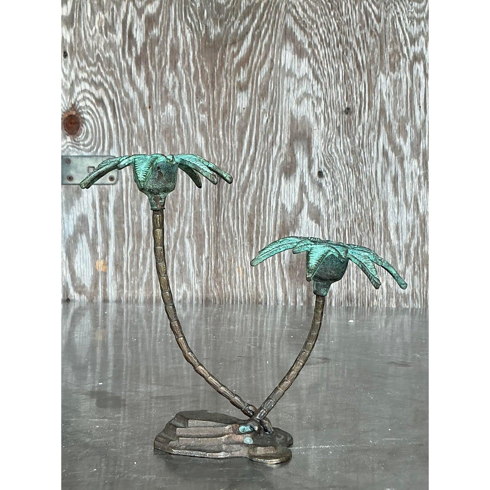Candelieri Coastal Patinated a Palm Treen in metallo d'epoca in vendita 1