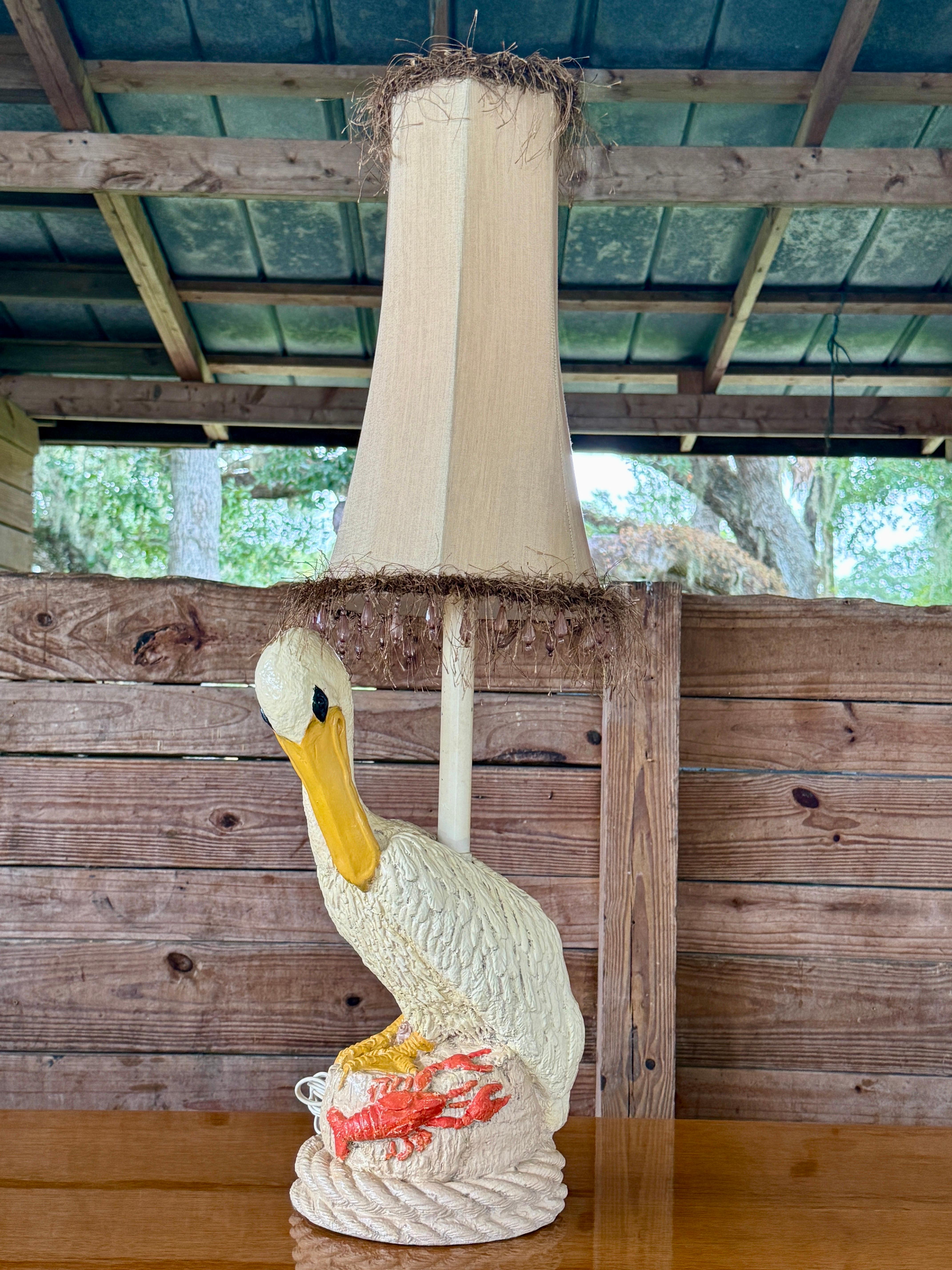 Lampe de table vintage en plâtre avec abat-jour, pélican et langouste en vente 5
