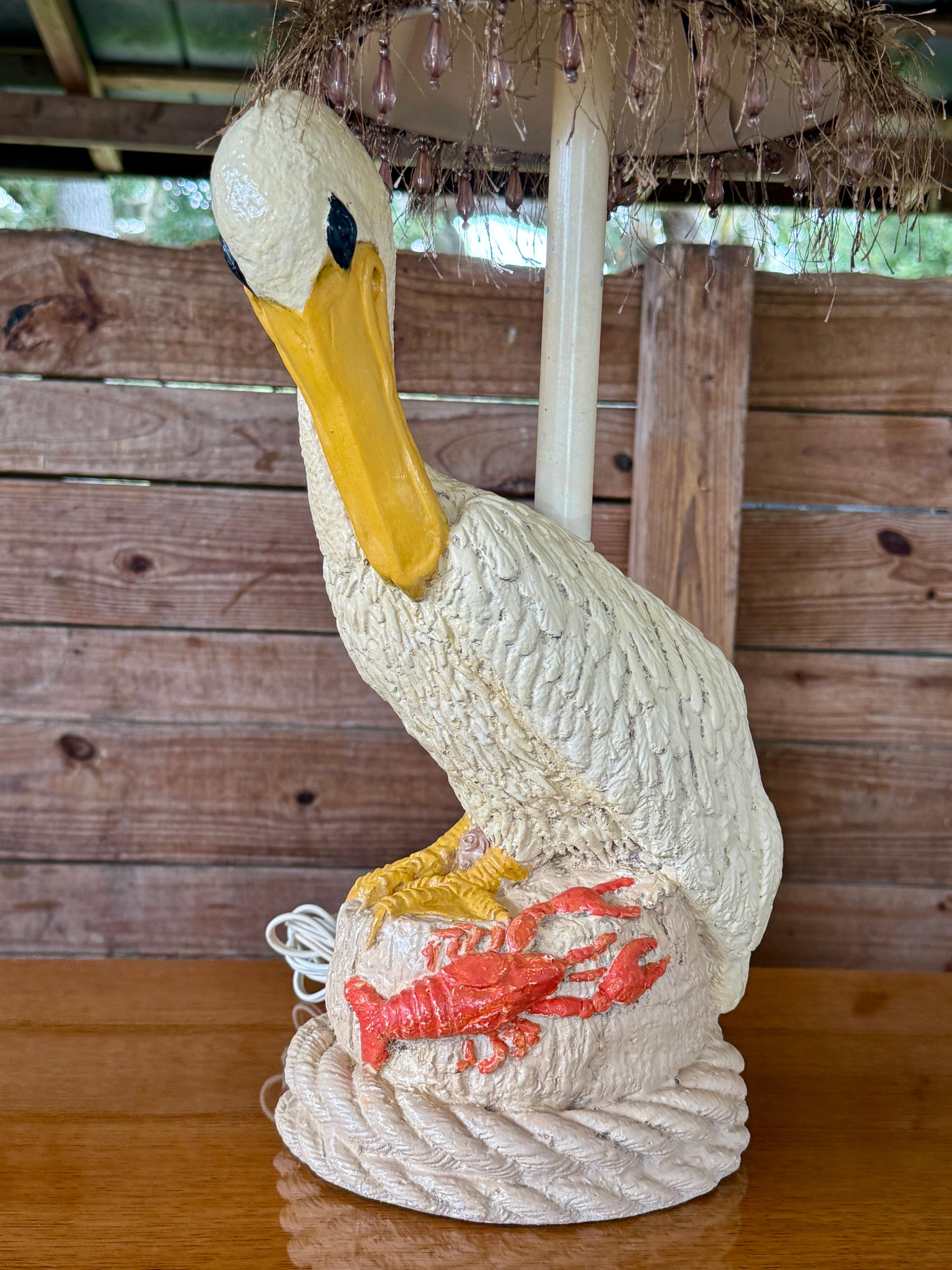 Inconnu Lampe de table vintage en plâtre avec abat-jour, pélican et langouste en vente