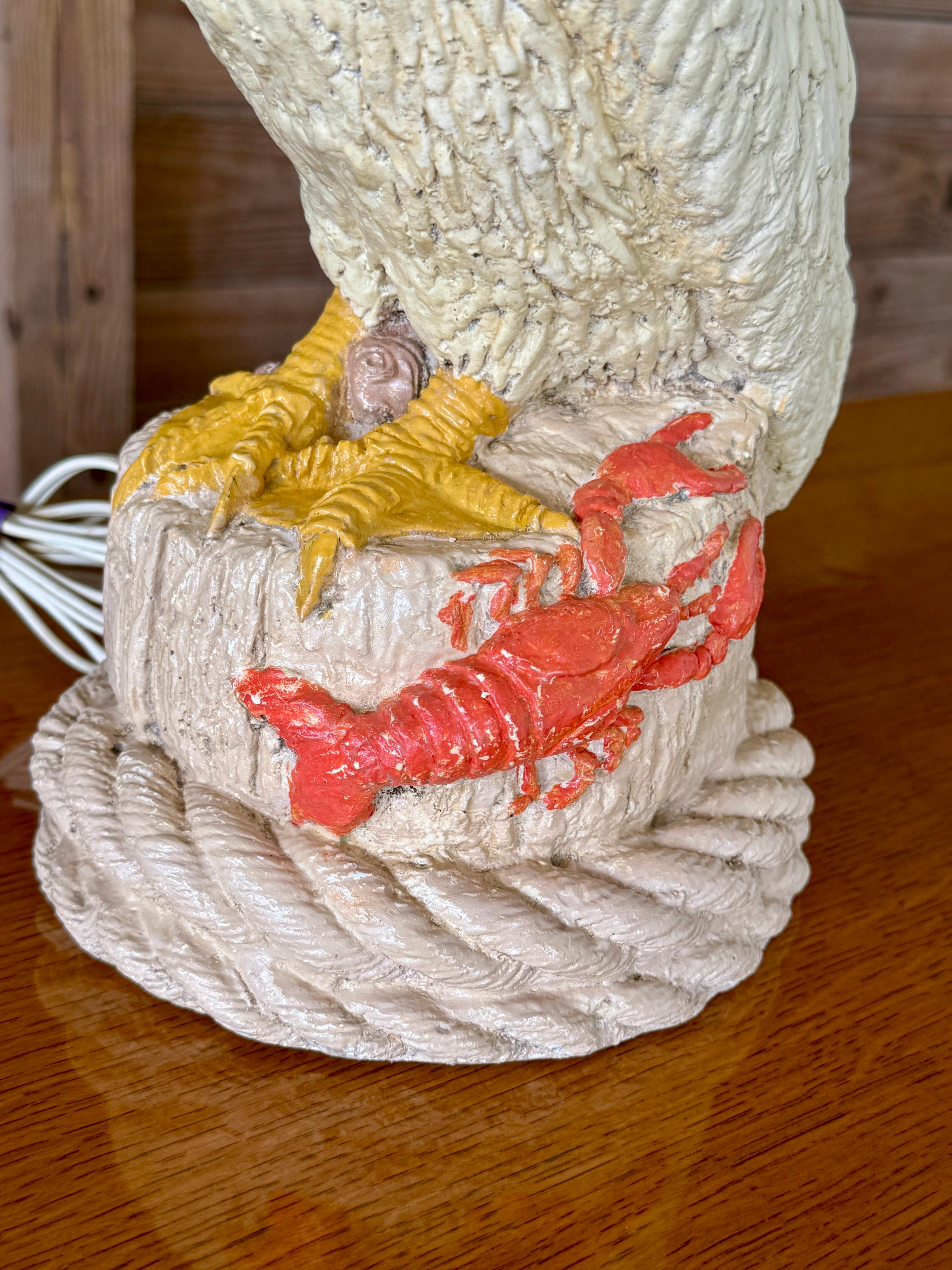 Fait main Lampe de table vintage en plâtre avec abat-jour, pélican et langouste en vente