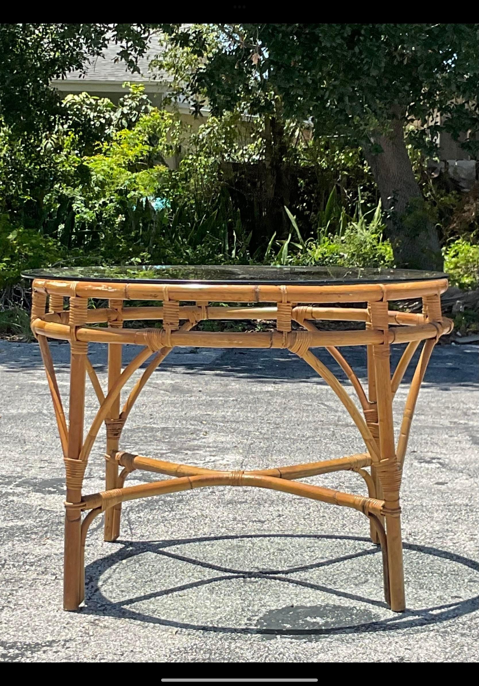 Table basse vintage en bois de roseau Bon état - En vente à west palm beach, FL