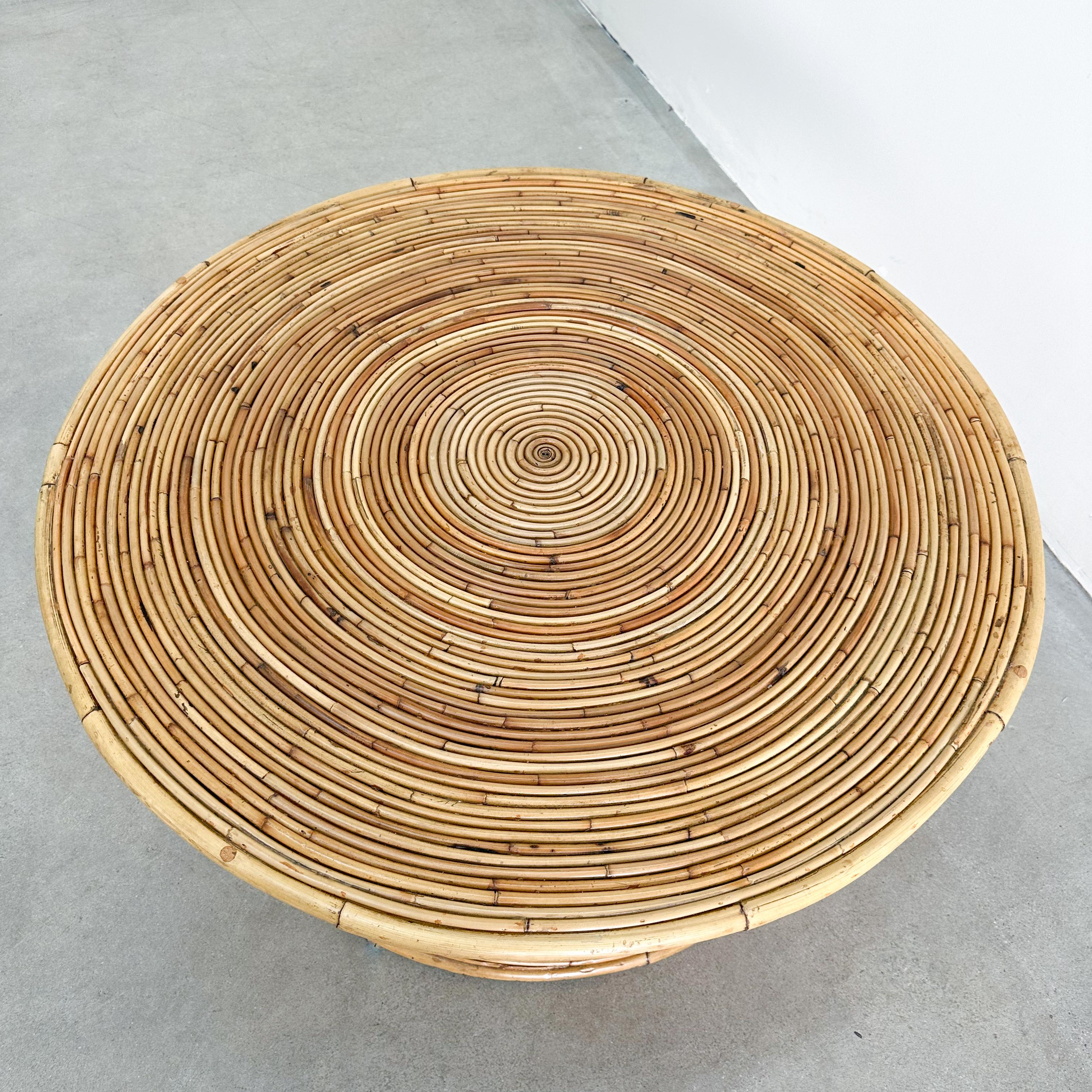 Couchtisch aus Rattan und Bambus mit Coastal-Bleistift und Schilf, postmodern, MCM, Vintage im Angebot 3