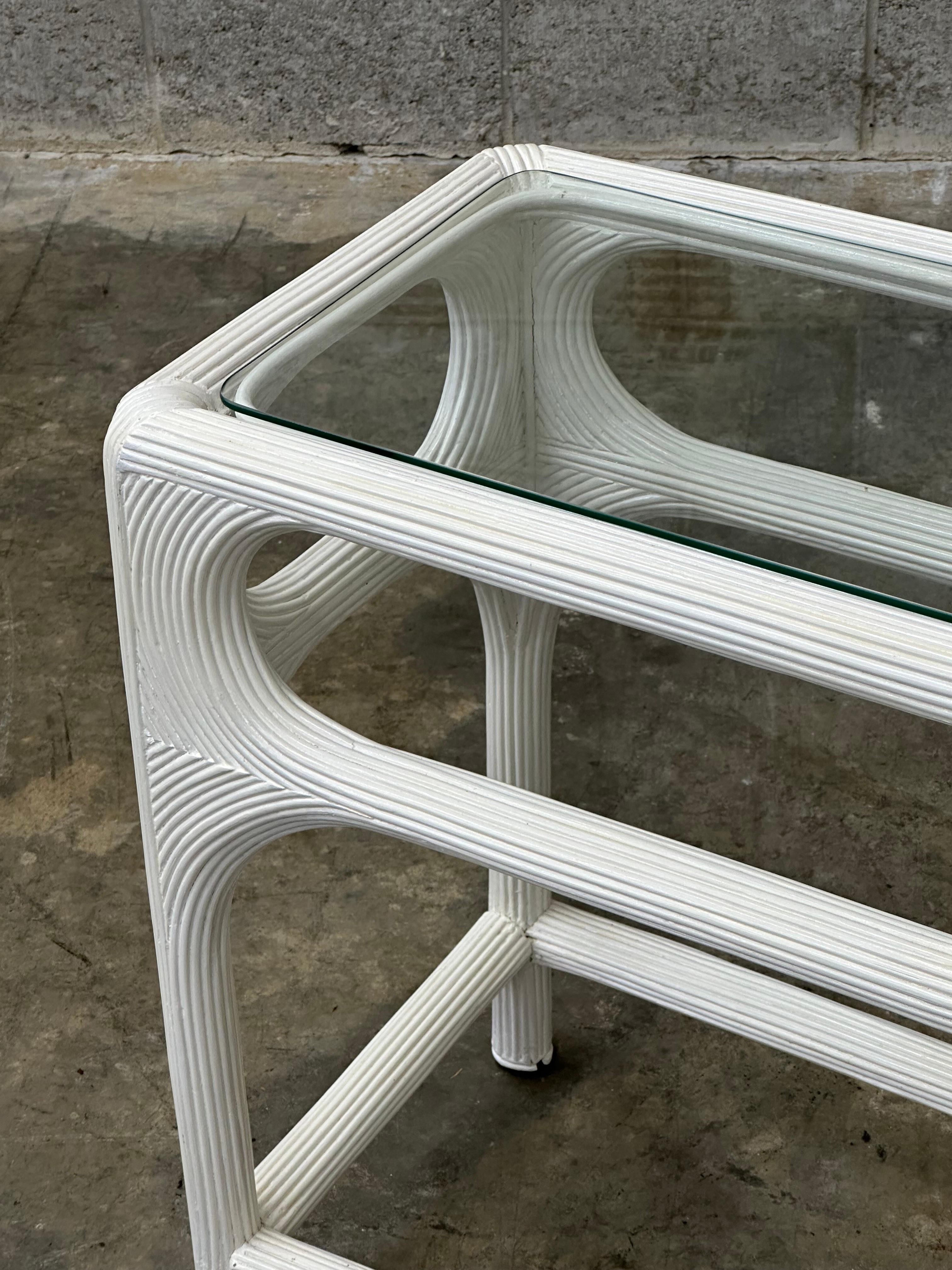 Vintage Coastal Pencil Reed Console Table In Good Condition For Sale In St.Petersburg, FL