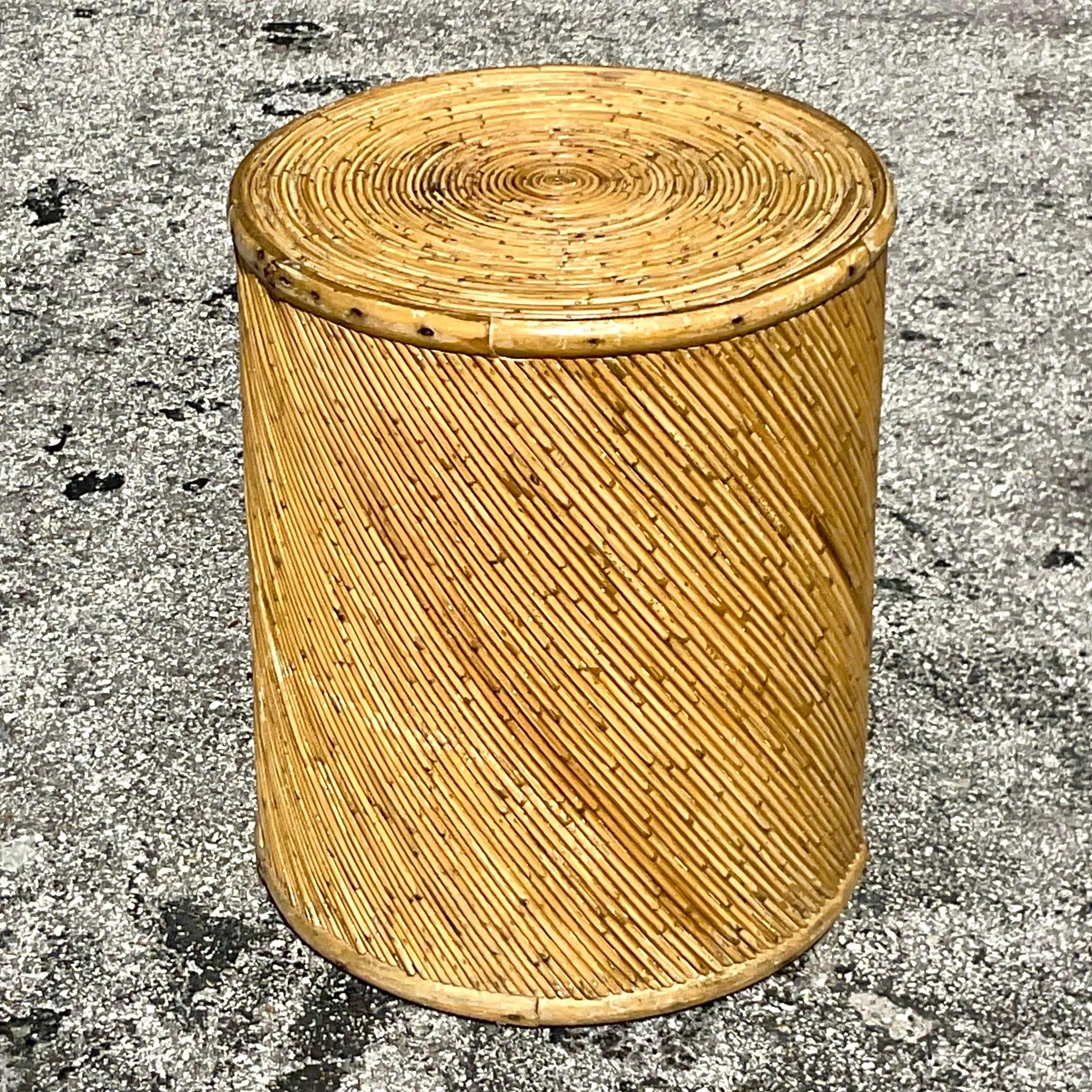 Vintage Coastal Pencil Reed Drum Beistelltisch (amerikanisch) im Angebot