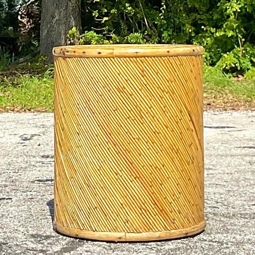 Vintage Coastal Pencil Reed Drum Beistelltisch im Zustand „Gut“ im Angebot in west palm beach, FL