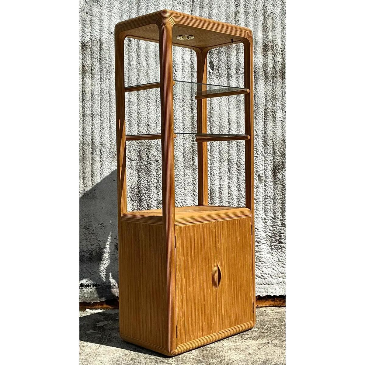 Vintage Coastal Pencil Reed Etagere In Good Condition For Sale In west palm beach, FL