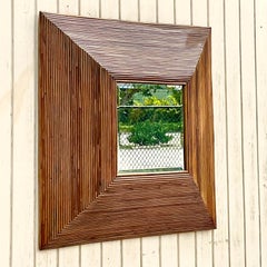 Bleistift-Schilfrohr-Spiegel mit Schilf