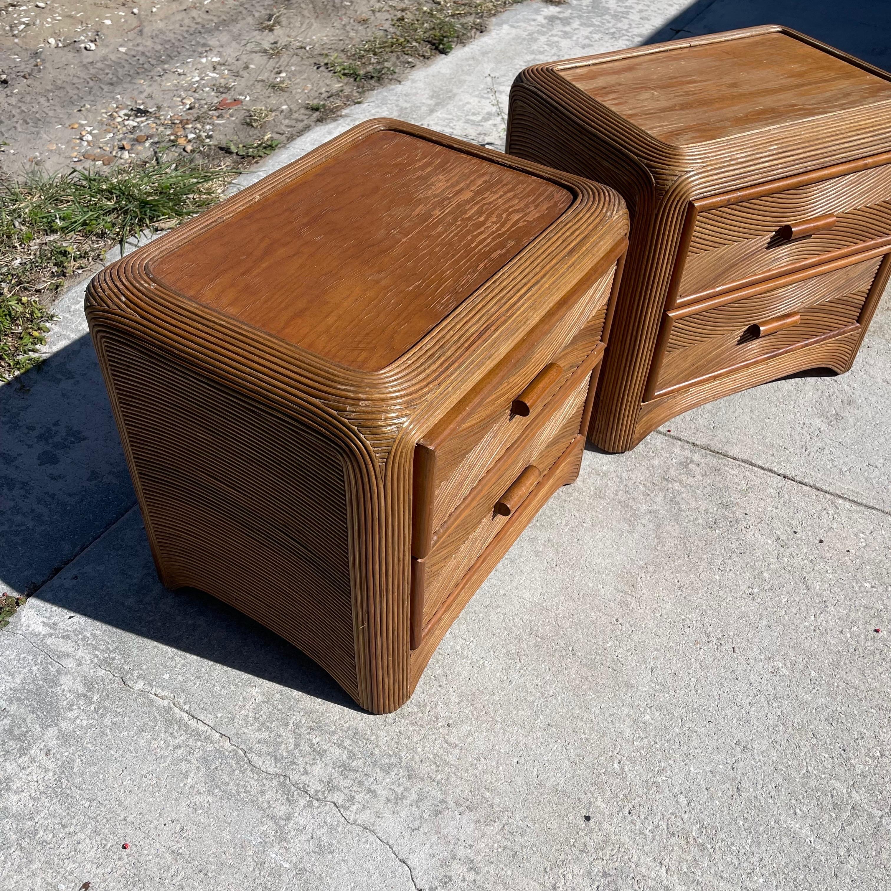 Vintage Coastal Pencil Reed Nightstand Tables w/ Drawers, a Pair In Good Condition For Sale In Jensen Beach, FL