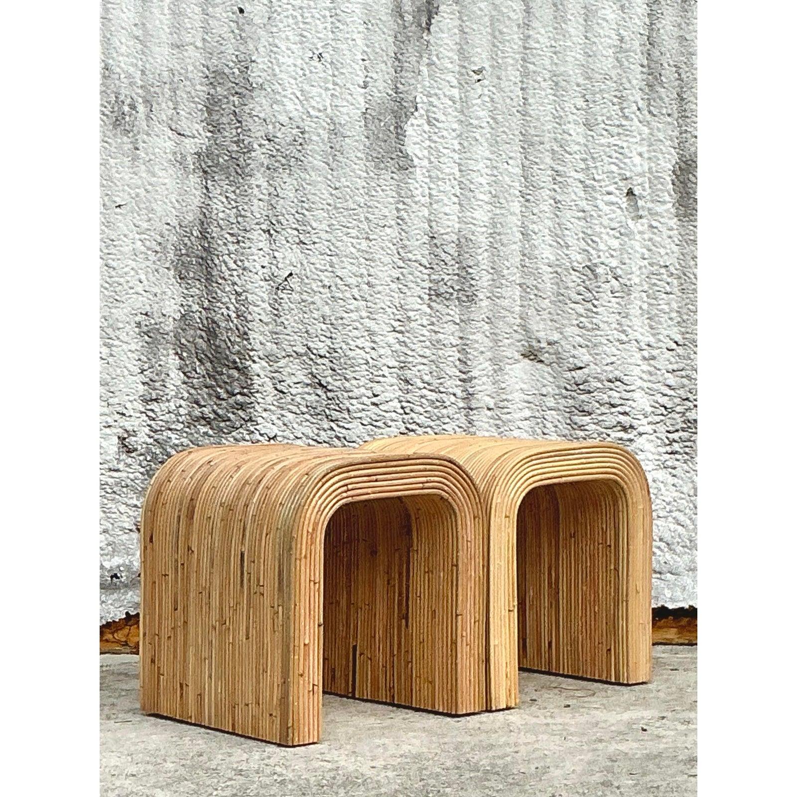 Vintage Coastal Pencil Reed Waterfall Beistelltisch - ein Paar im Angebot 3