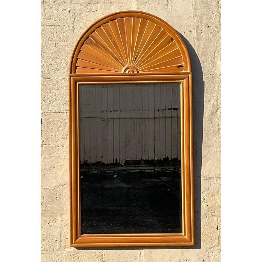 Espejo Vintage Coastal Plisado de Pino Nudoso siglo XX en venta
