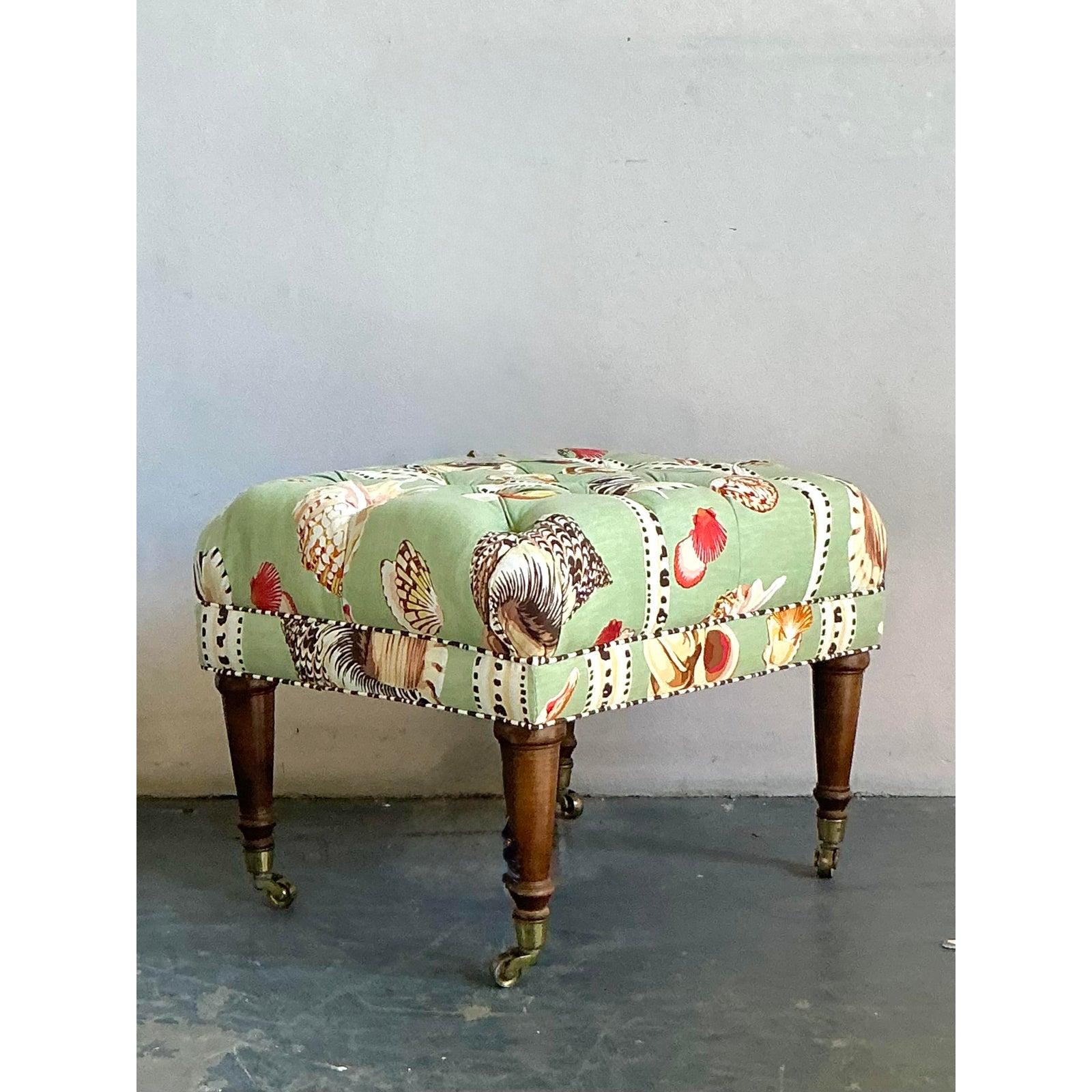 Americano Vintage Coastal Printed Shell Tufted Ottoman in vendita
