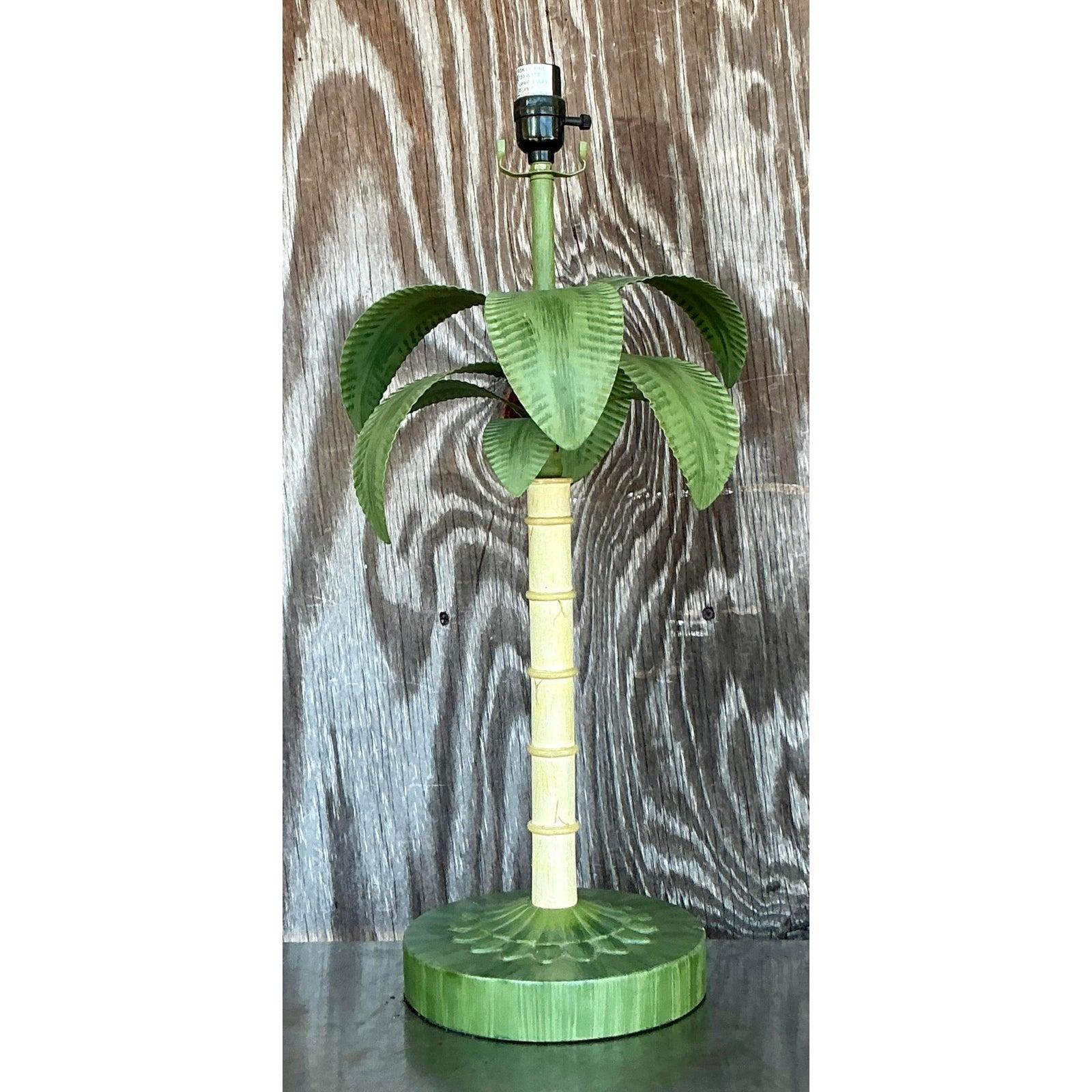 Américain Lampe palmier vintage en métal découpé à l'emporte-pièce en vente
