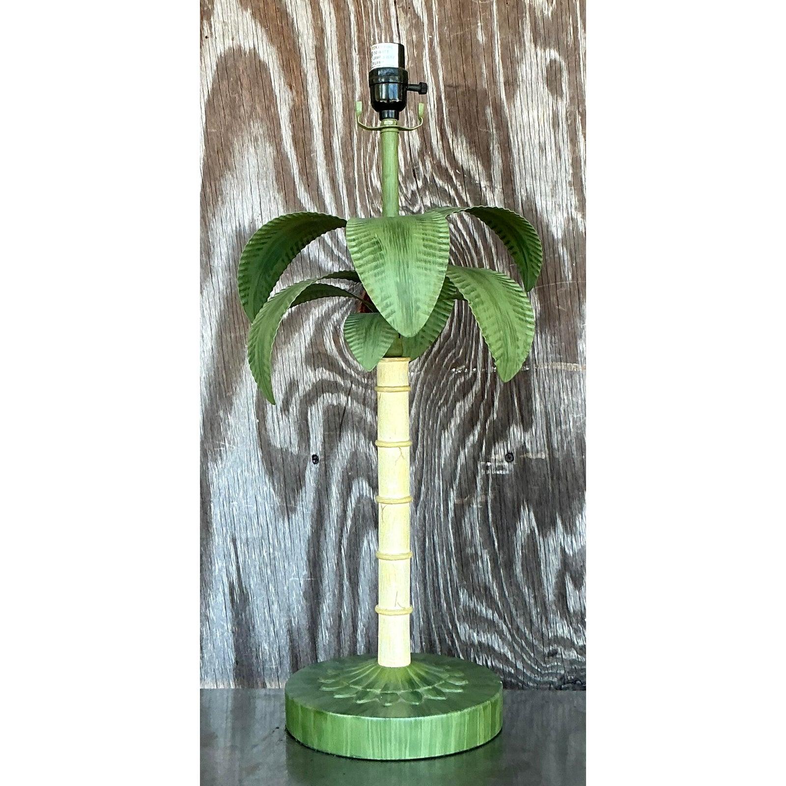 20ième siècle Lampe palmier vintage en métal découpé à l'emporte-pièce en vente