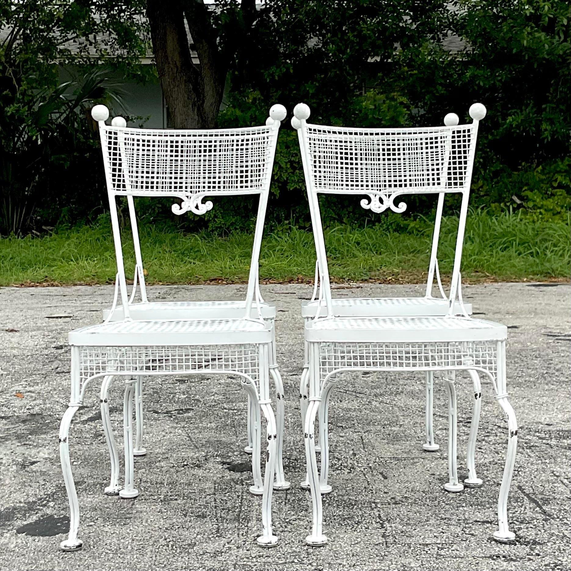 Chaises de salle à manger vintage en fer forgé rares d'après Russell Woodard - Lot de 4 État moyen - En vente à West Palm Beach, FL