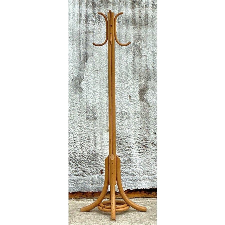 Filippino Appendiabiti in rattan costiero vintage in vendita