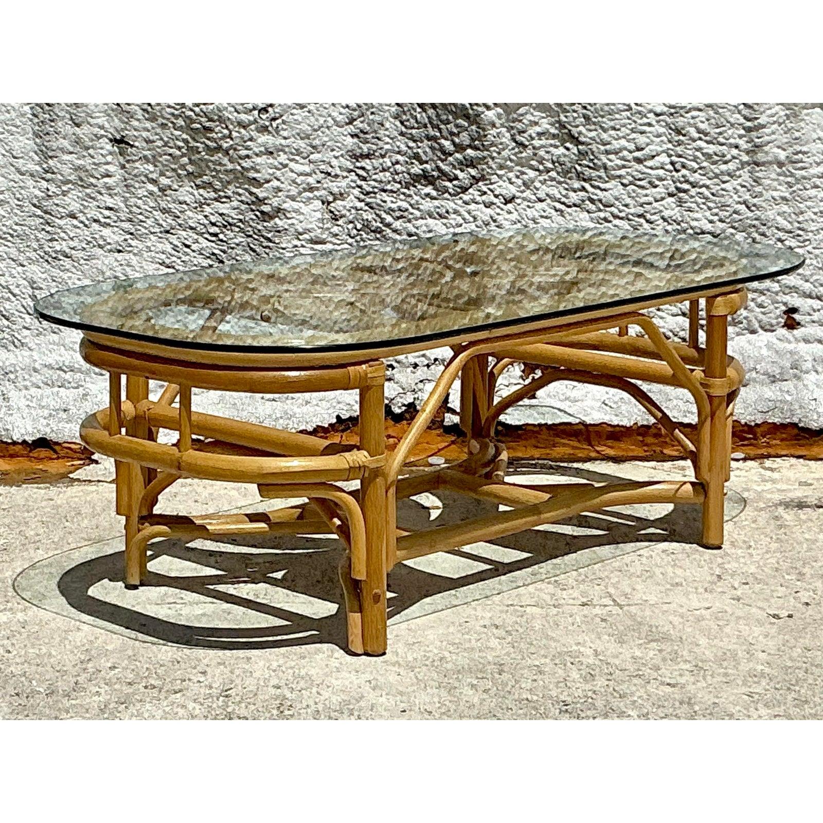 Mesa baja de ratán costera vintage en Bueno estado para la venta en west palm beach, FL