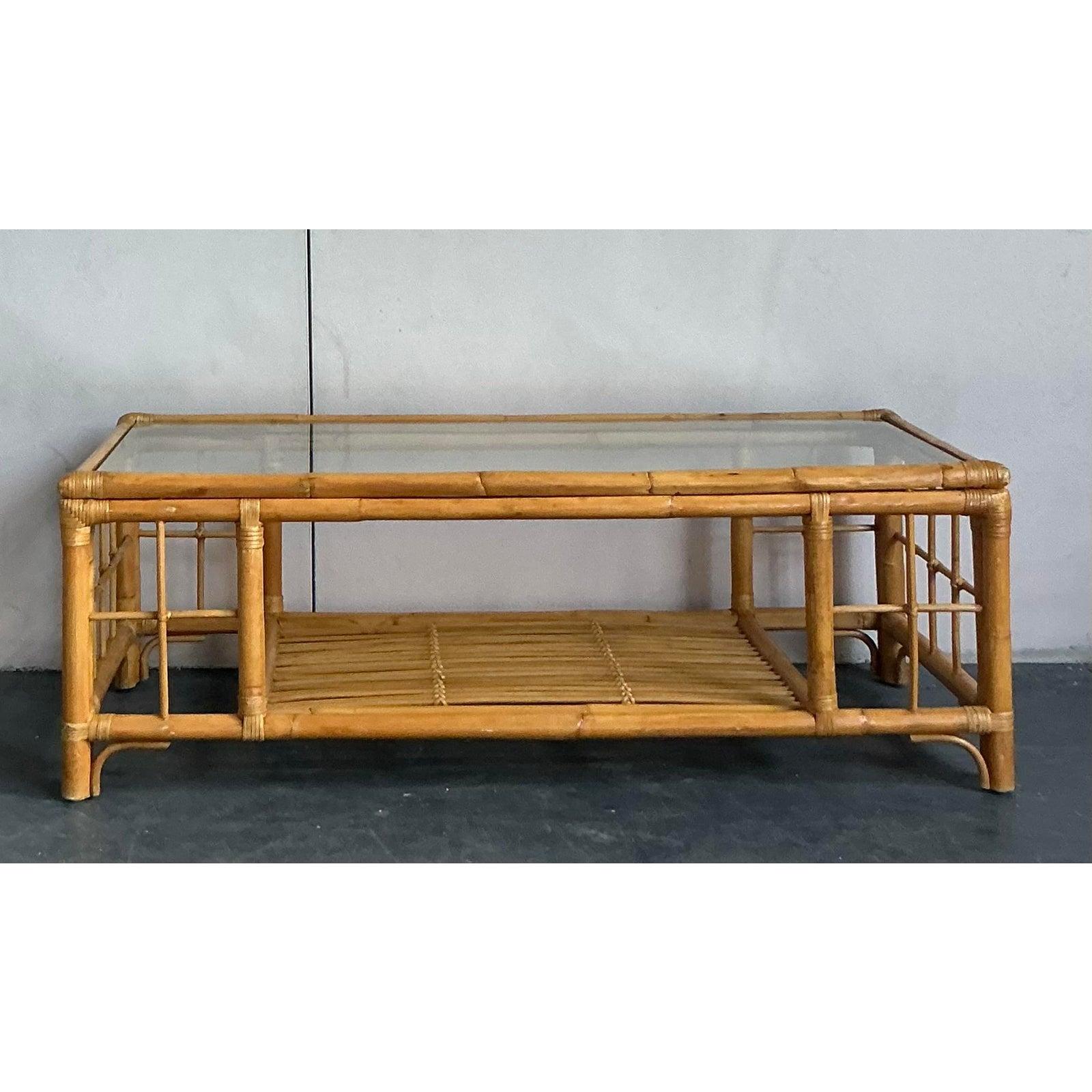 Vintage Rattan Couchtisch für die Küste (20. Jahrhundert) im Angebot