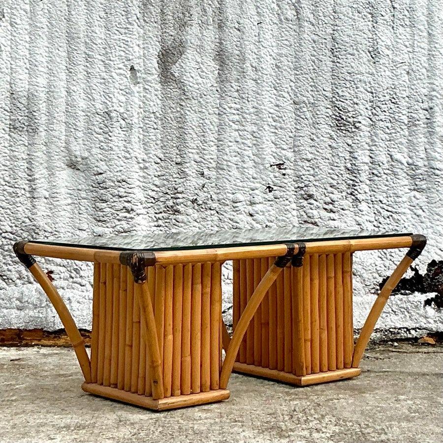 Philippin Table basse vintage à cadre en rotin en vente
