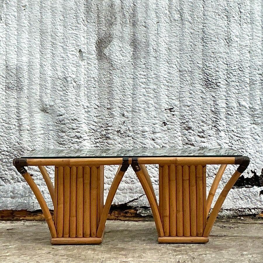 Rotin Table basse vintage à cadre en rotin en vente