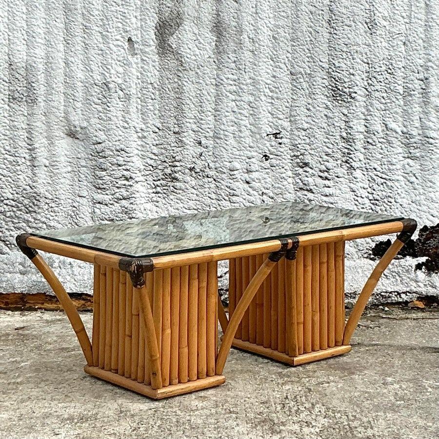 Table basse vintage à cadre en rotin en vente 1