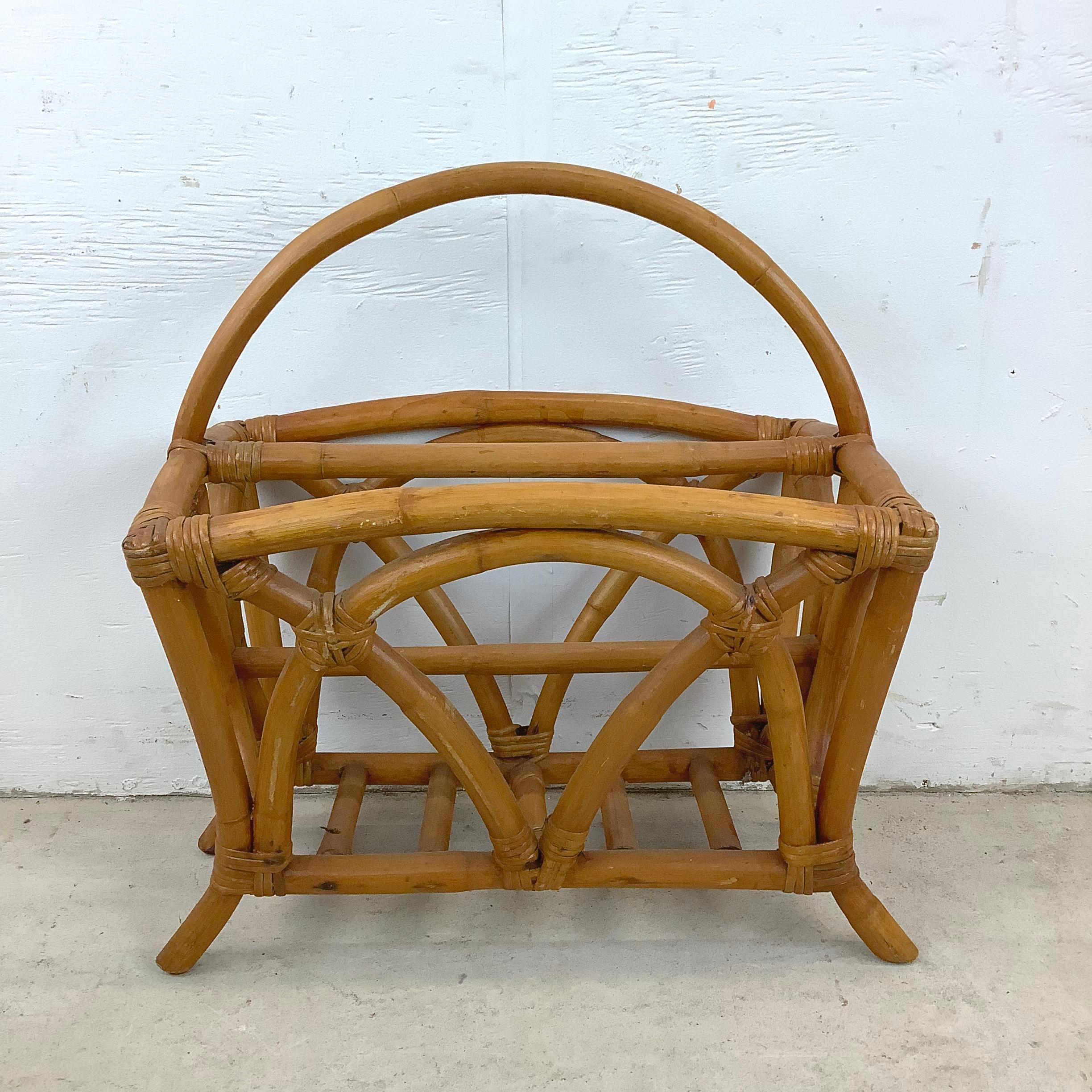 Vintage Coastal Rattan Magazine Rack For Sale at 1stDibs