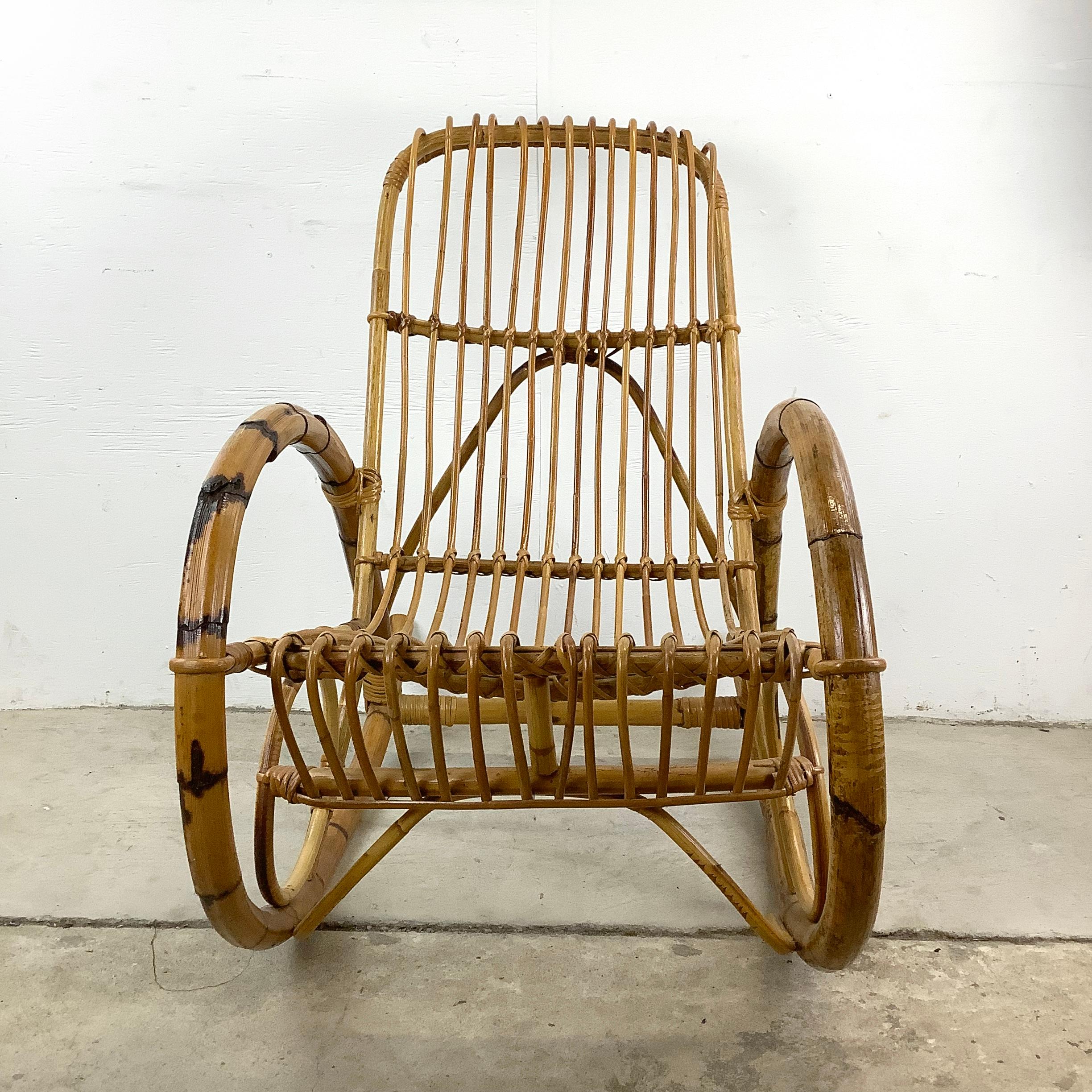 Vintage Coastal Rattan Rocking Chairs after Franco Albini In Good Condition For Sale In Trenton, NJ