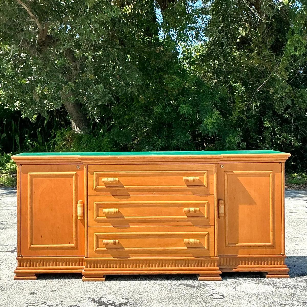 Americano Credenza in rattan vintage con finiture in rattan in vendita