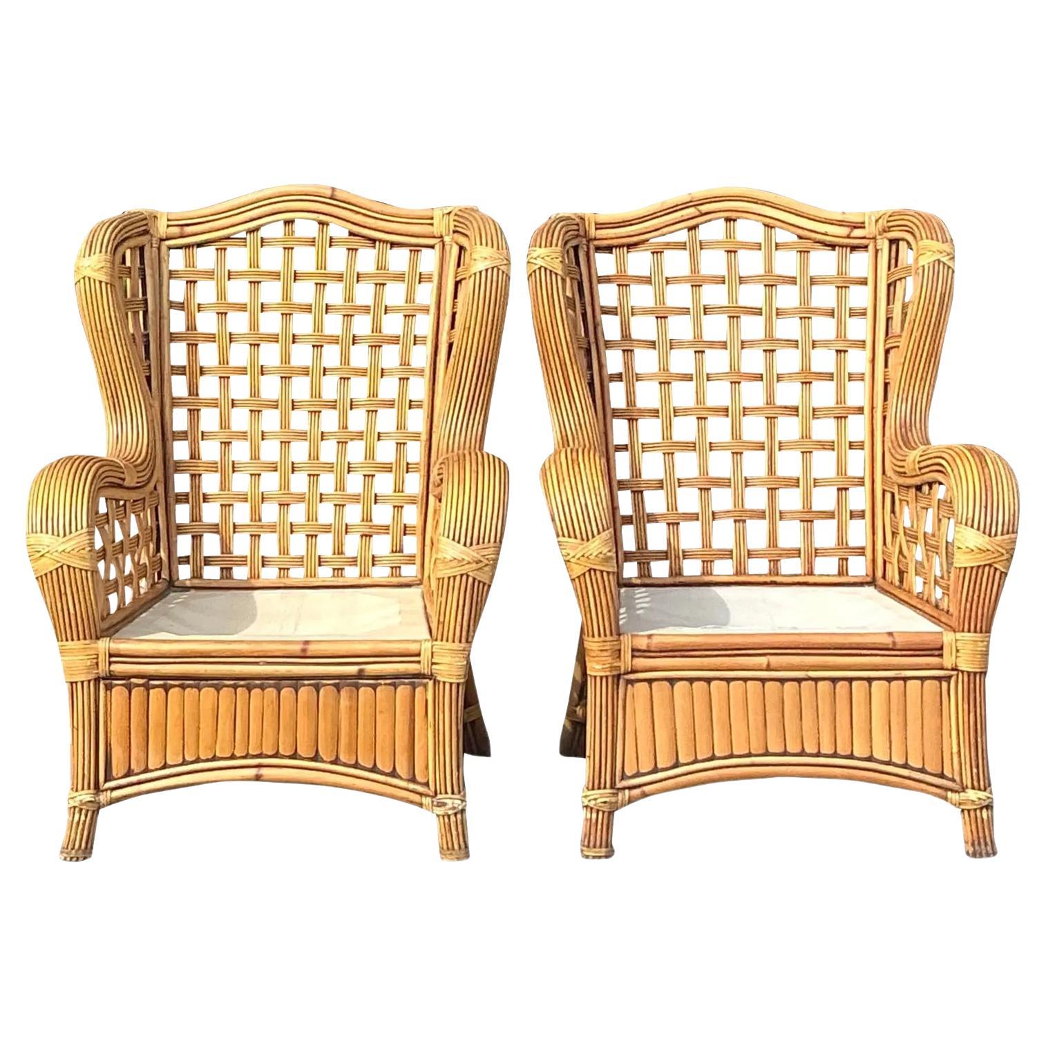 Vintage Coastal Rattan-Ohrensessel mit Ohrensesseln - ein Paar