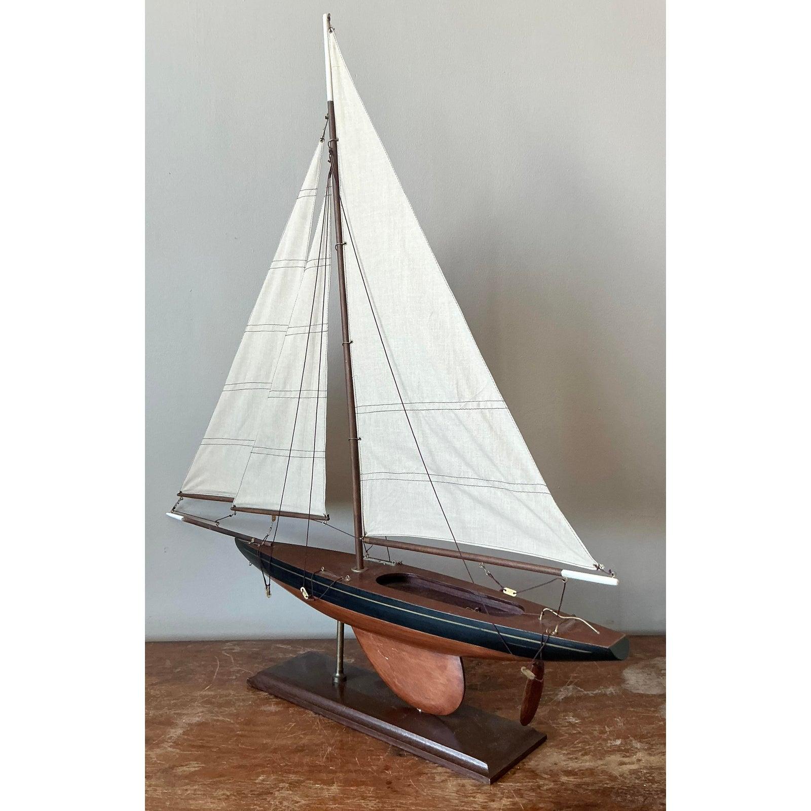 Modello di barca a vela vintage in scala costiera In condizioni buone in vendita a West Palm Beach, FL