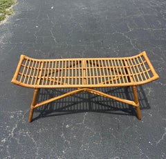 Panchina vintage in rattan e canna, in stile costiero e scultoreo