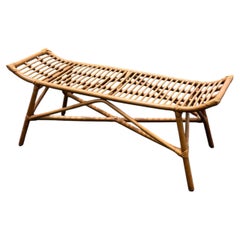 Panchina vintage in rattan e canna, in stile costiero e scultoreo