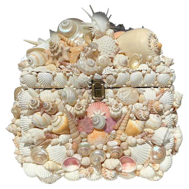 Vintage Coastal Shell Encrusted Chest of Drawers For Sale at 1stDibs