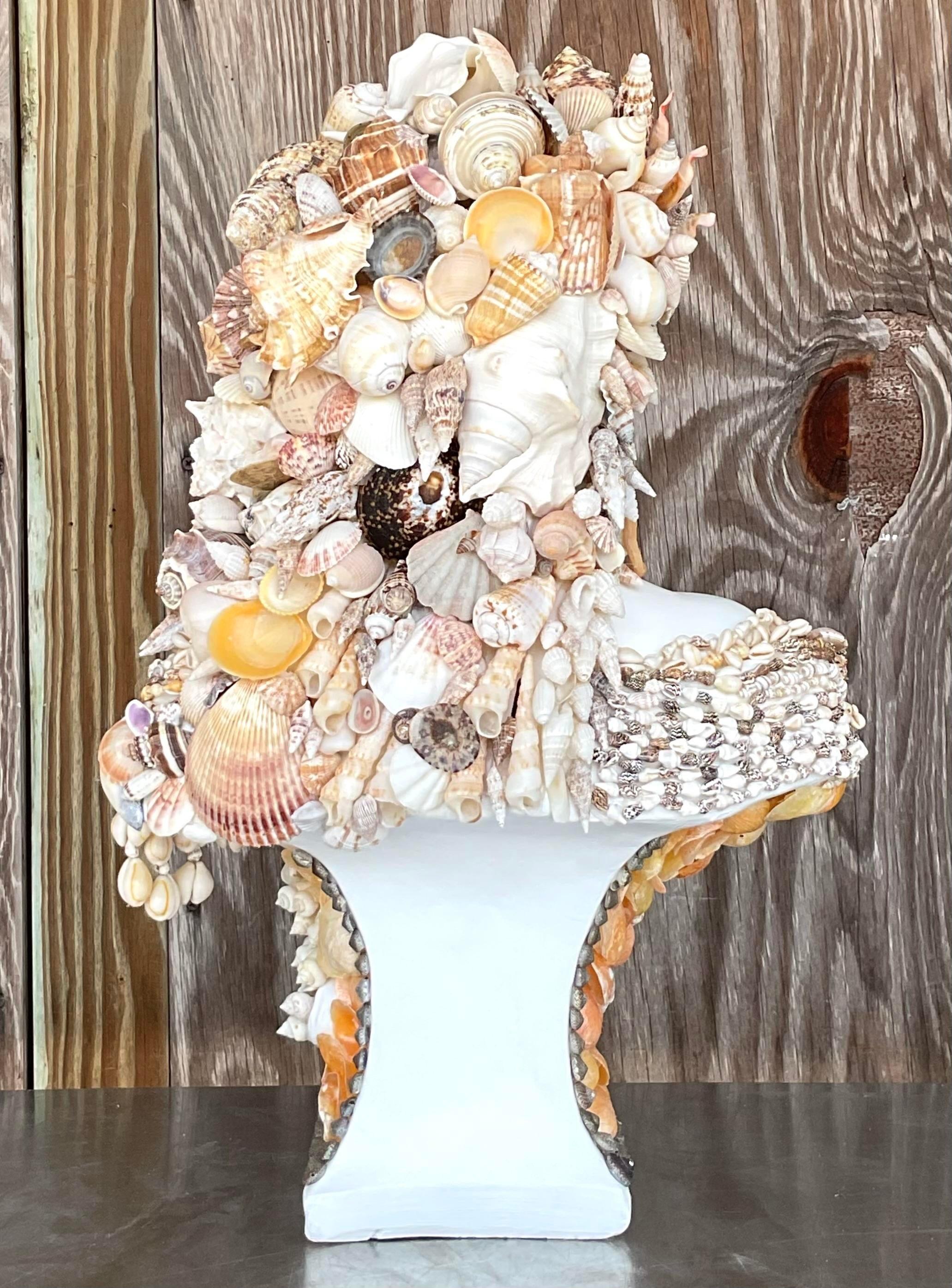 Busto di uomo incrostato di conchiglie della costa vintage in vendita 1