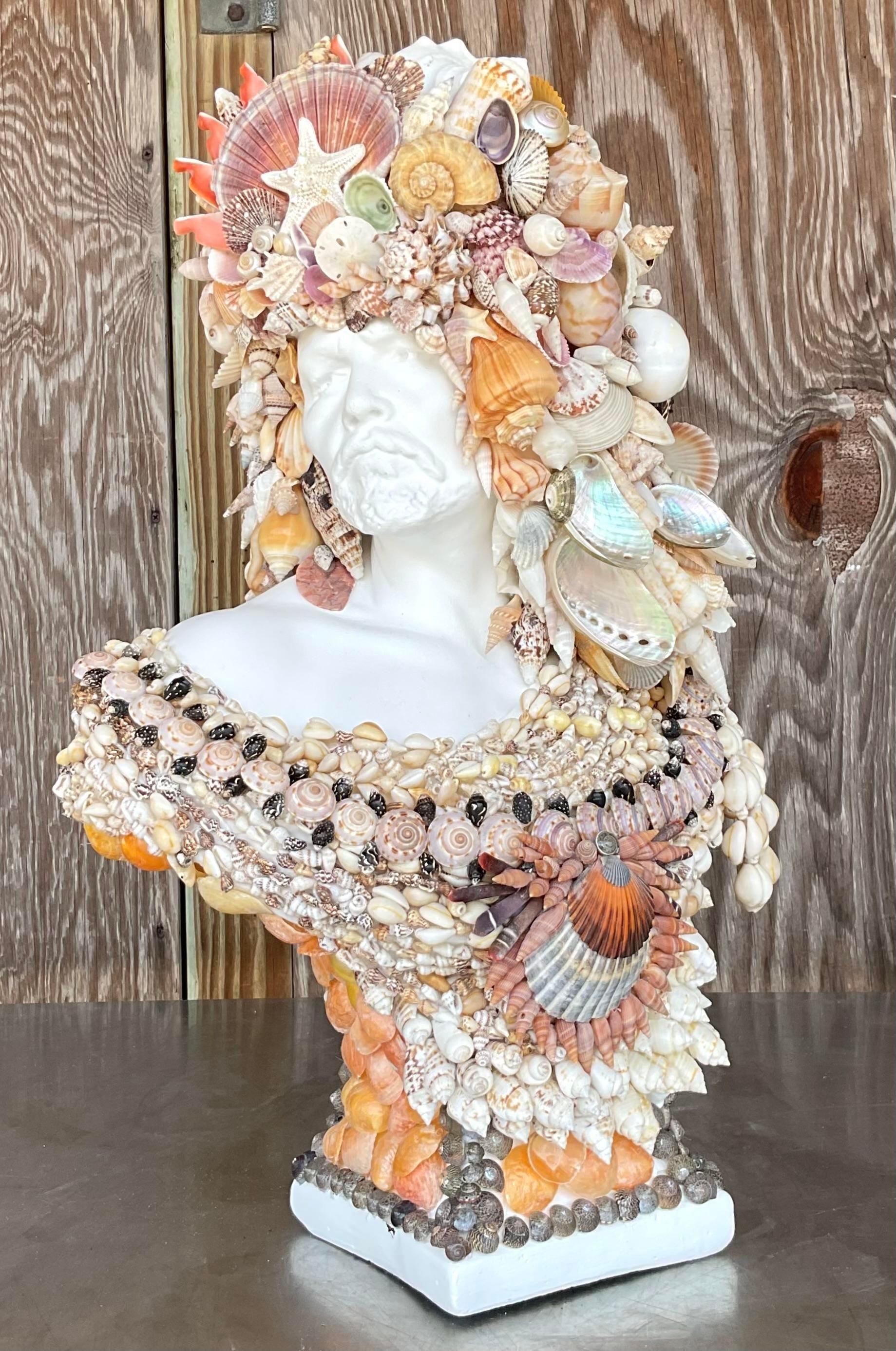 Busto di uomo incrostato di conchiglie della costa vintage in vendita 2