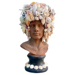 Vintage Coastal Shell Encrusted Bust of Man (Buste d'homme incrusté de coquillages)