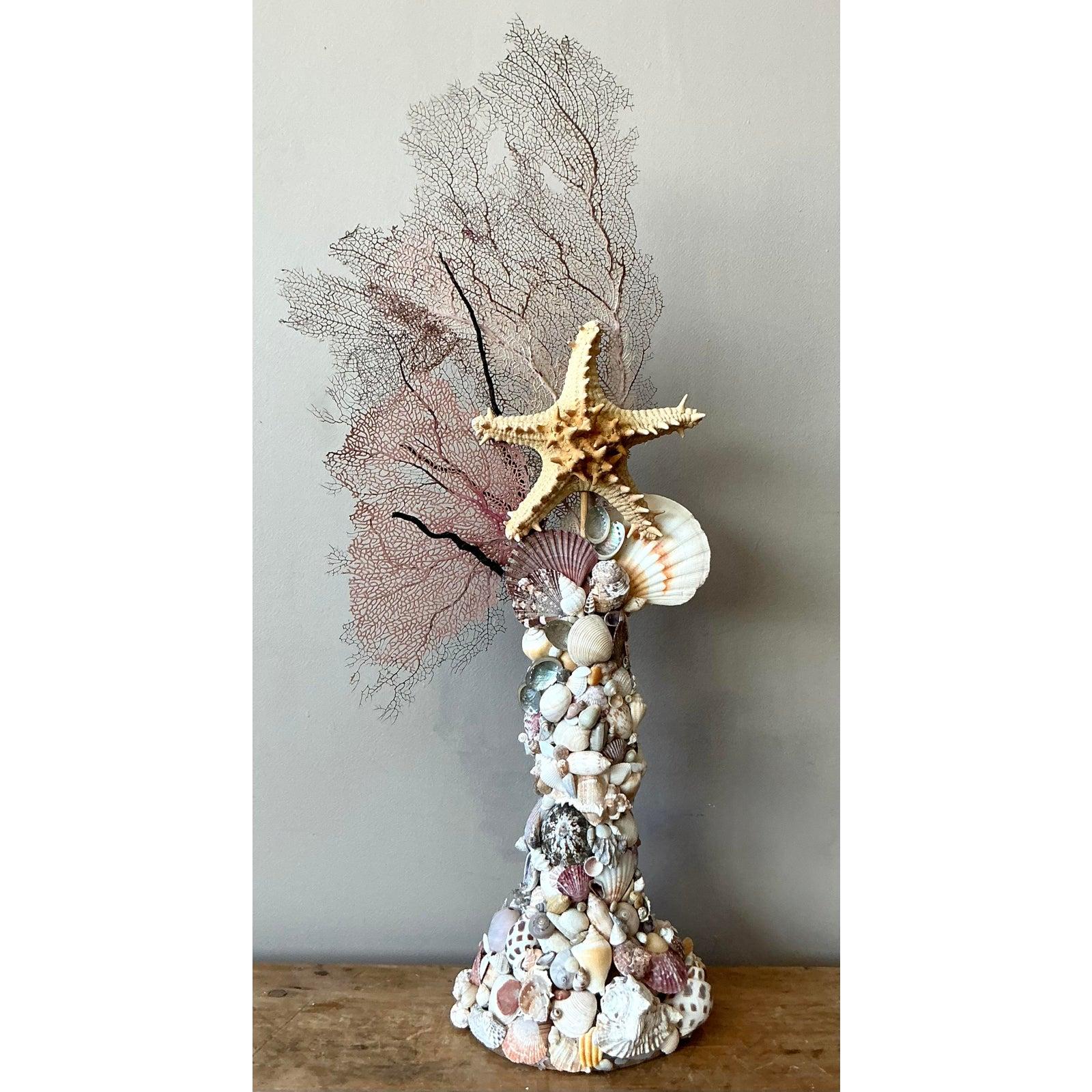 20ième siècle Totem côtier vintage incrusté de coquillages en vente