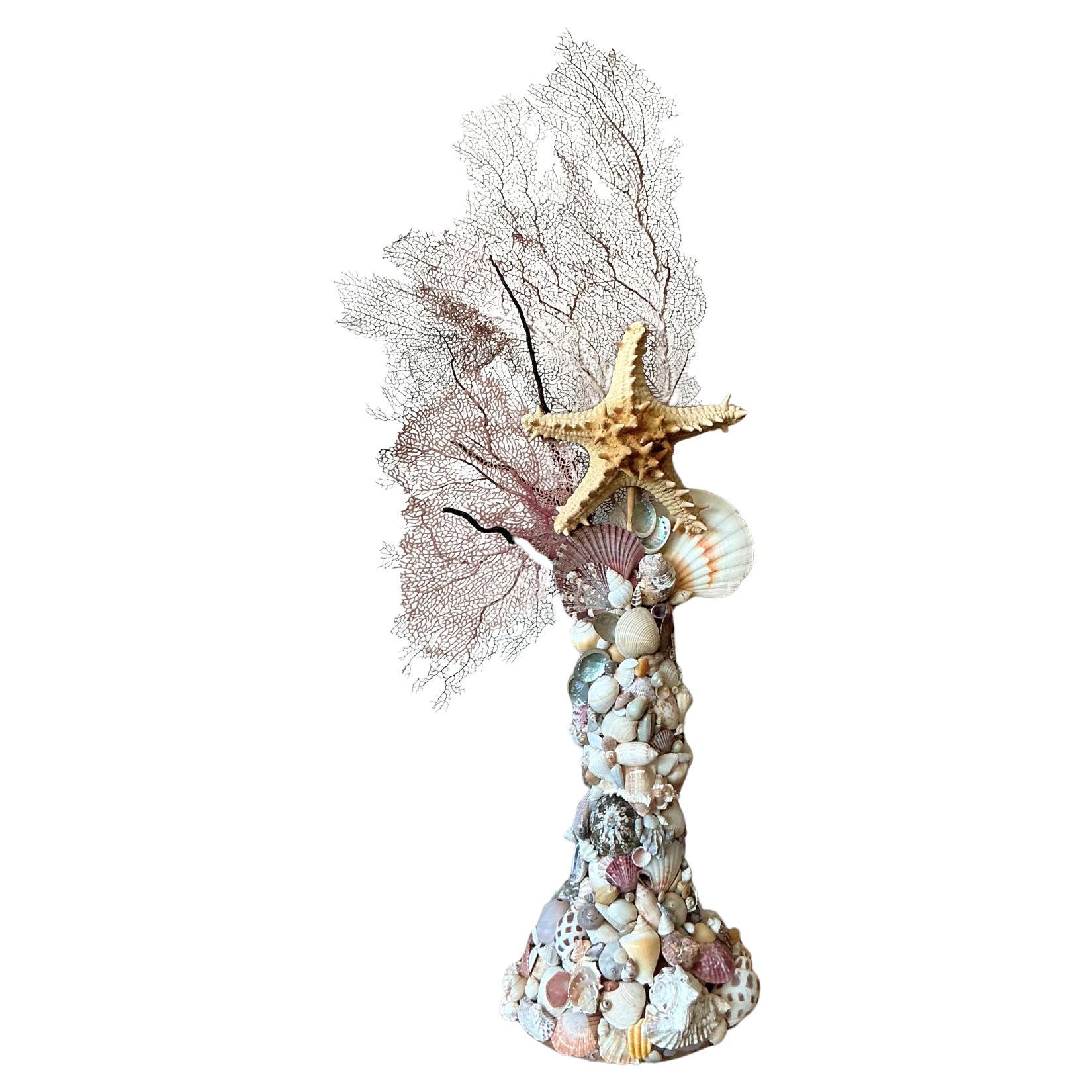 Totem côtier vintage incrusté de coquillages en vente