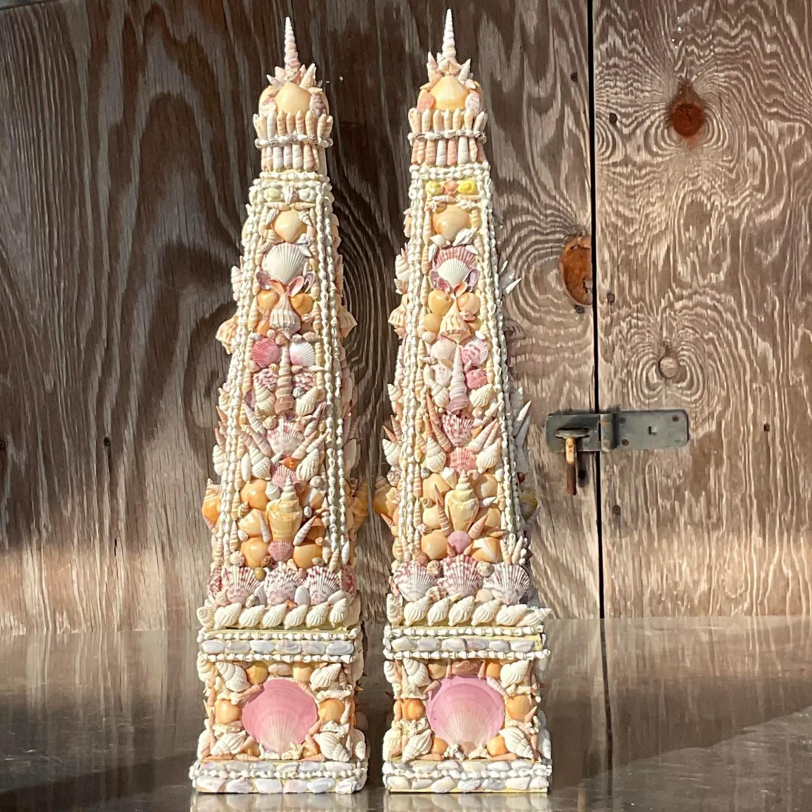 Vintage Coastal Shell Obelisks, a Pair In Good Condition In west palm beach, FL