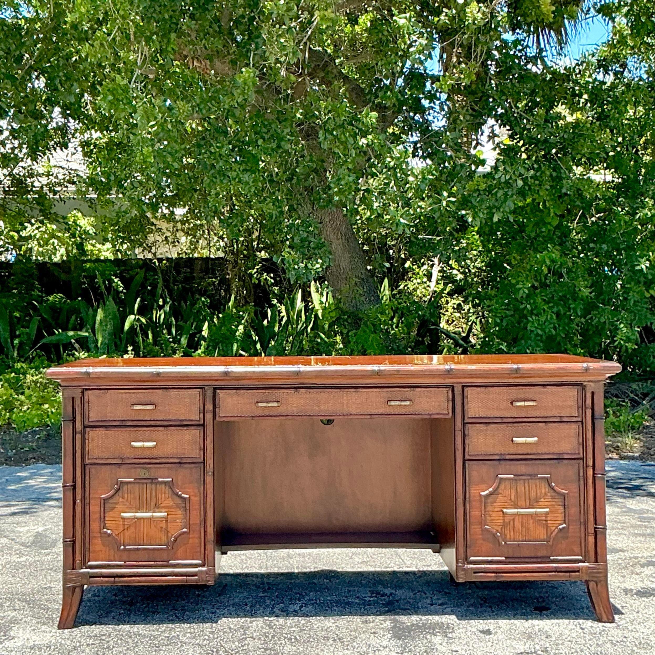Vintage Coastal Sligh Woven Rattan Desk In Good Condition In West Palm Beach, FL
