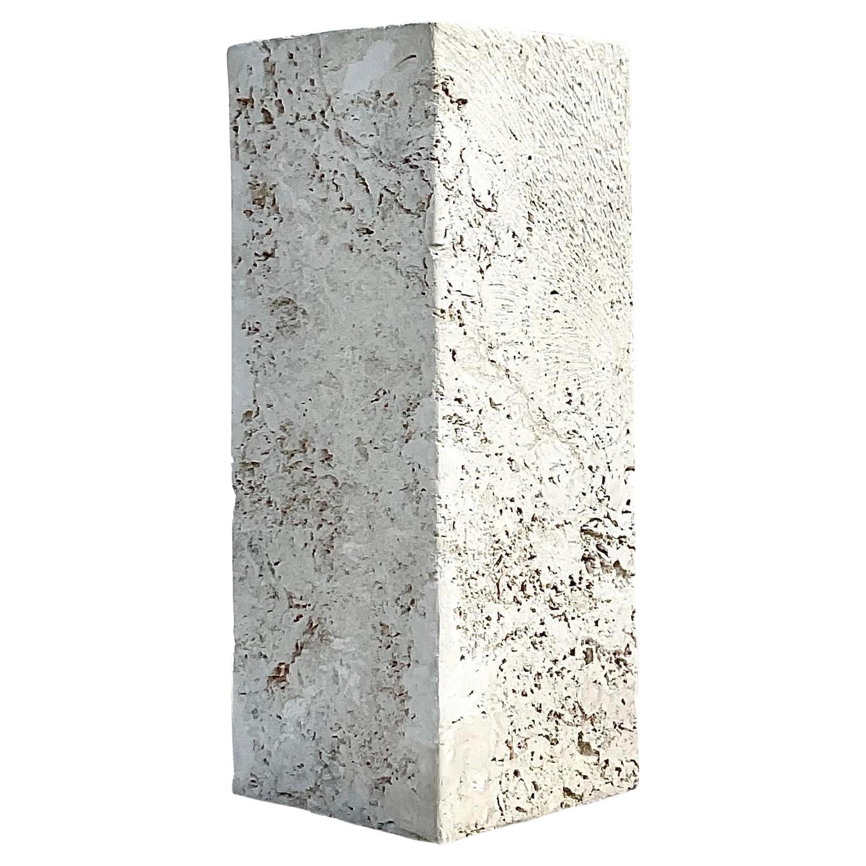 Vintage Coastal Solid Cut Coquina Stone Pedestal im Angebot
