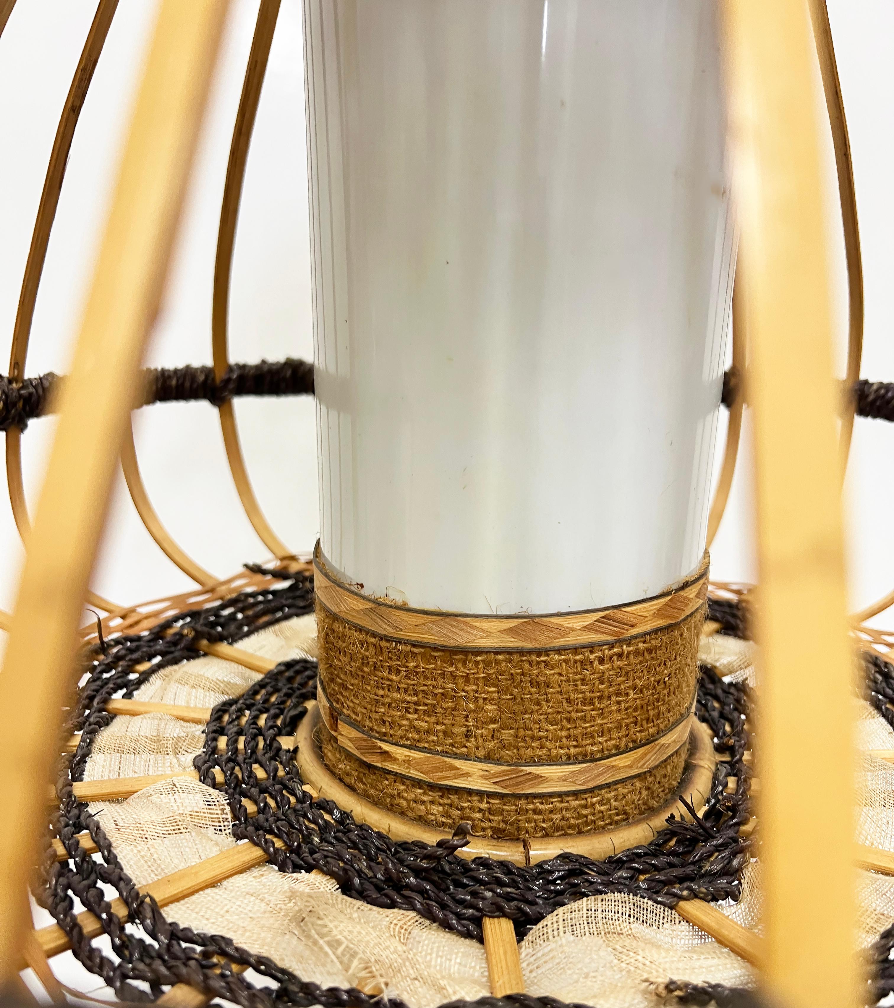 Lámpara colgante Vintage Coastal Split Rattan Reed Teardrop en venta 1