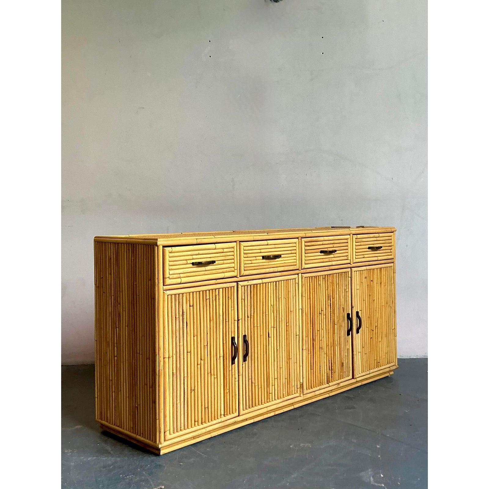 Vintage Coastal Stacked Bamboo Credenza im Angebot 1