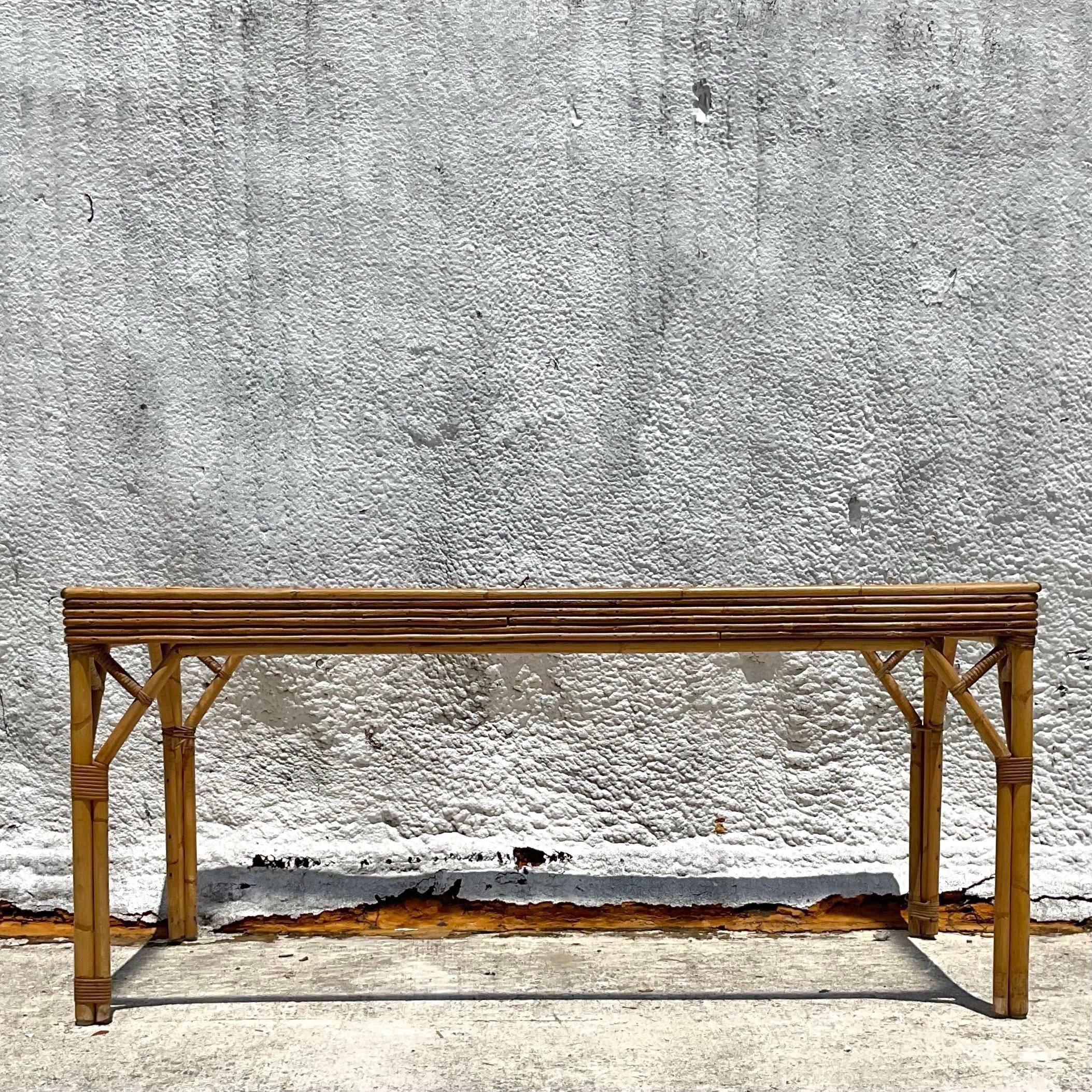 20ième siècle Table de salle à manger en rotin empilé vintage et côtier en vente